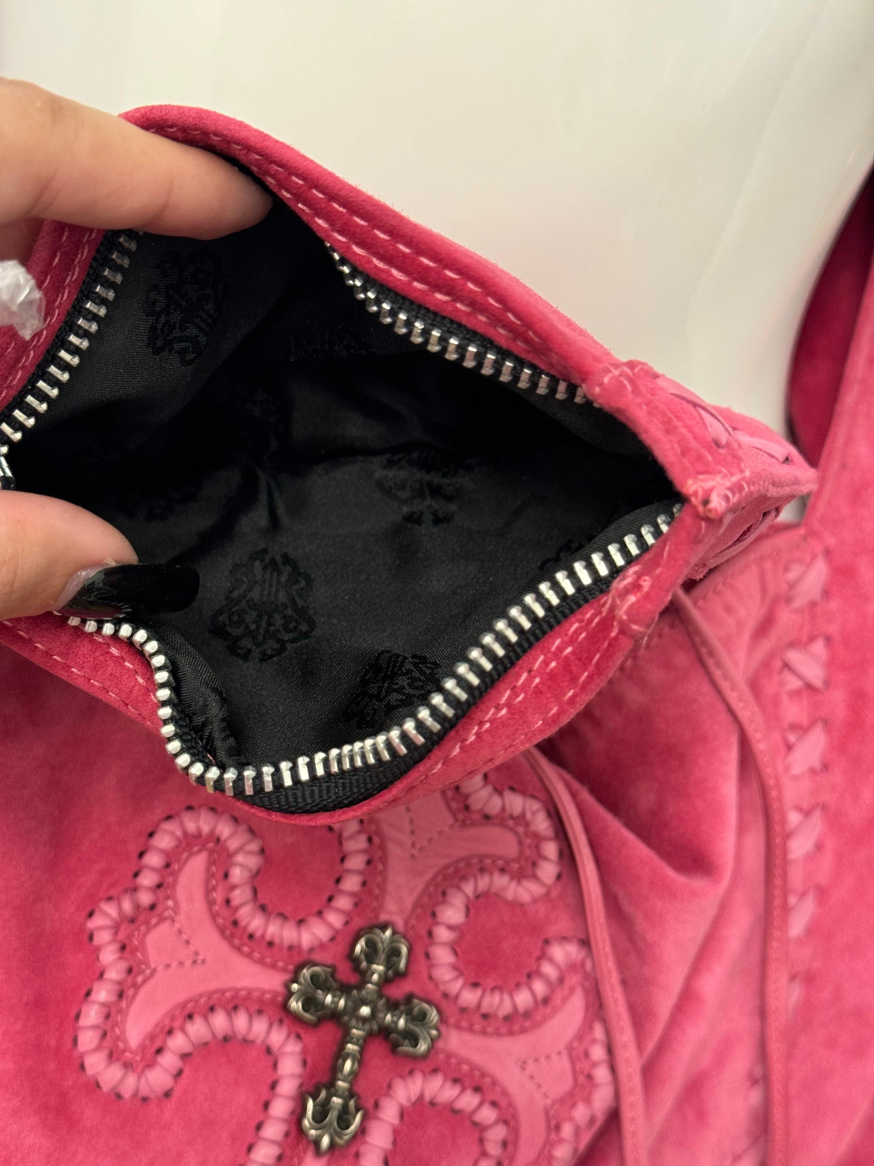 Rare sac Chrome Hearts en cuir d'agneau velours rose en vente 3