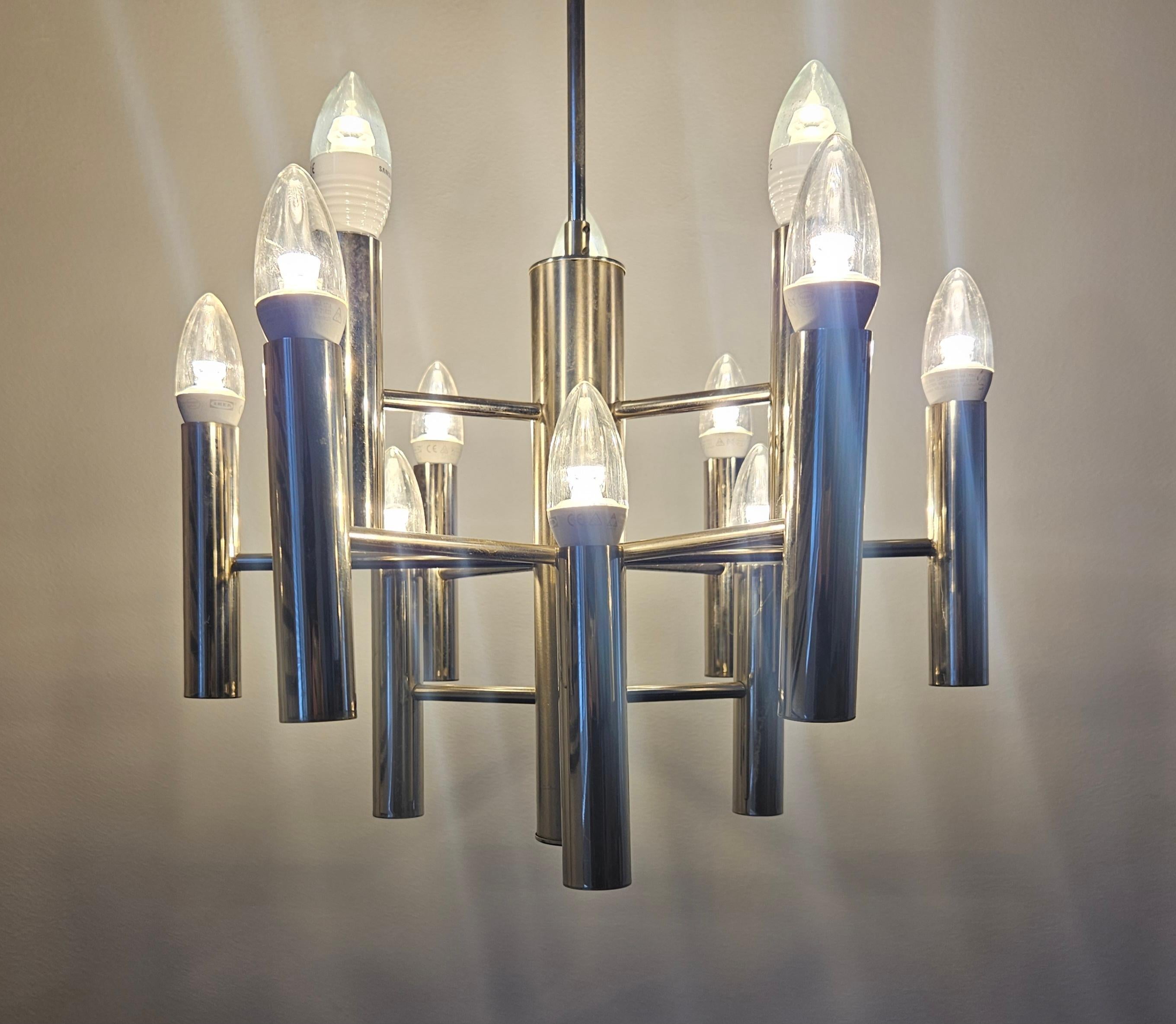 Rara lámpara de araña cromada de mediados de siglo Gaetano Sciolari, Italia, años 70 Italiano en venta