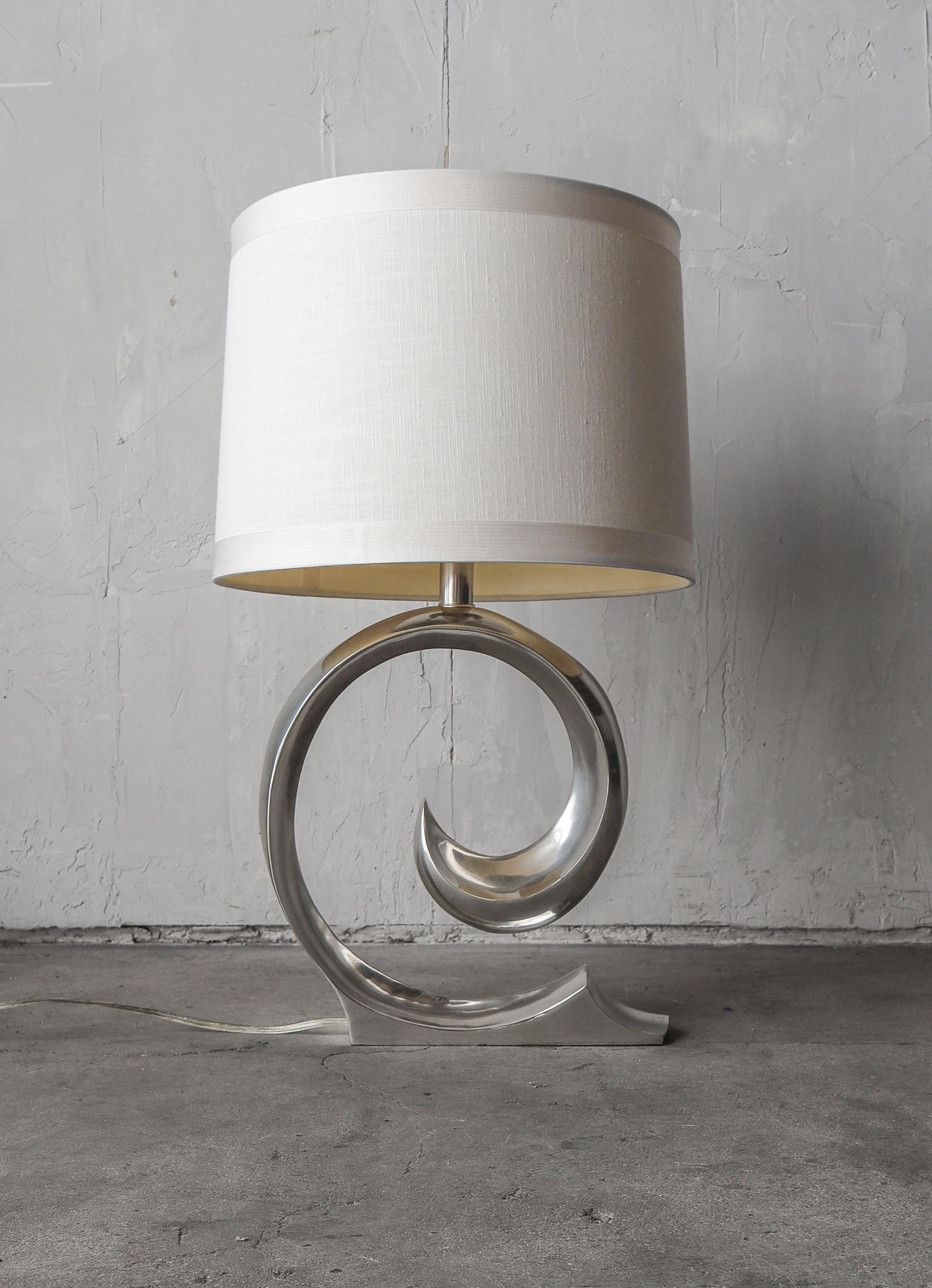 Rarely seen Pierre Cardin table lamp in chrome finish. Everyone has them in brass but rarely see chrome ones. US Patent 280,134, Erwin-Lambeth, August, 1985.

Lamp is in excellent condition with only minimal signs of age and use.  Lamp is in working