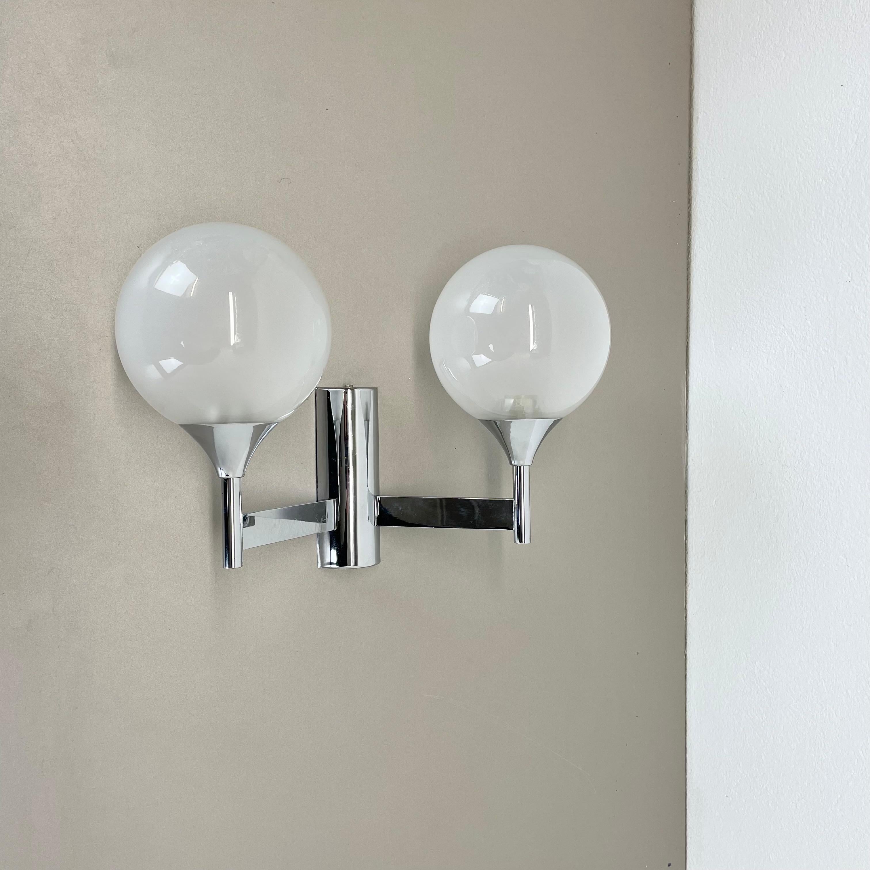 Mid-Century moderno rara lampada da parete 