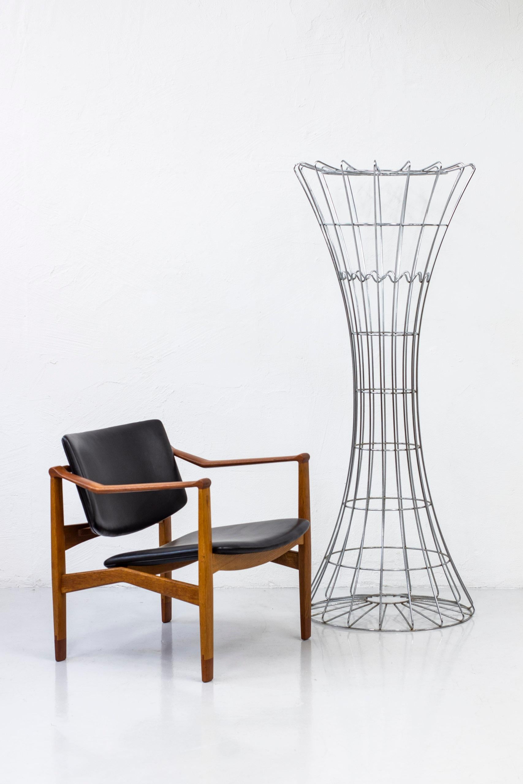 Scandinavo moderno Raro appendiabiti cromato 