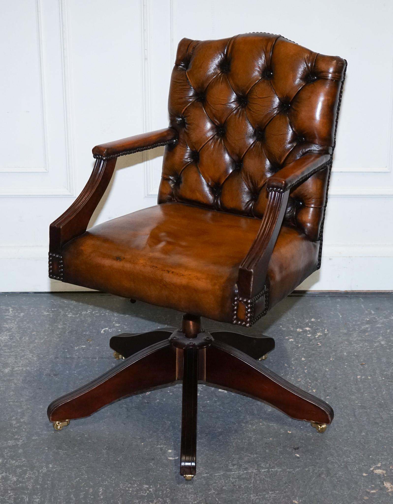 British RARE CIGAR BROWN LEATHER CHESTERFIELD DIRECTIONS CONFERENCE LEATHER CHAiR For Sale