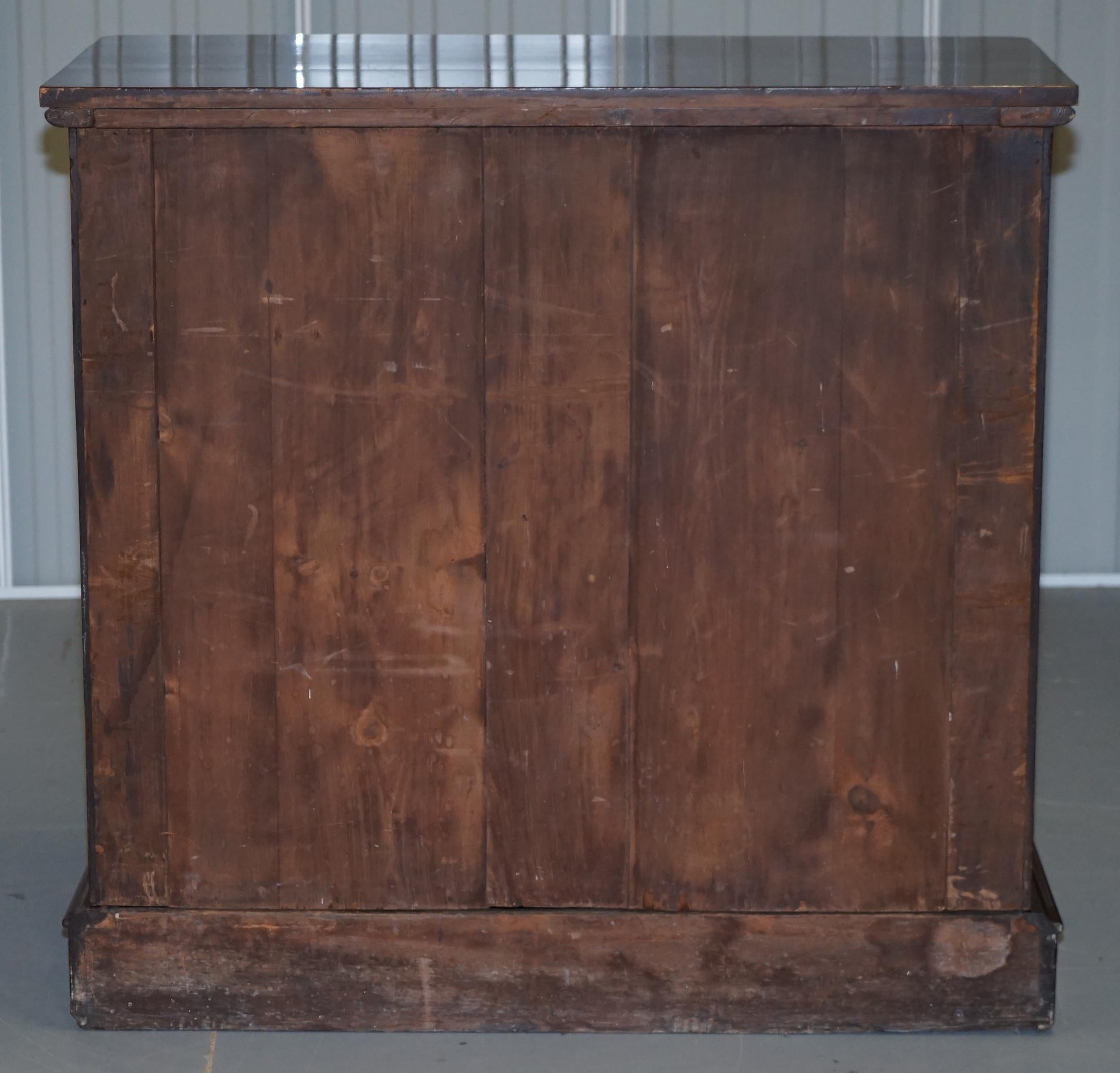 Rara cassettiera in legno massiccio di Thomas Wilson 68 Great Queen Street del 1760 circa in vendita 7