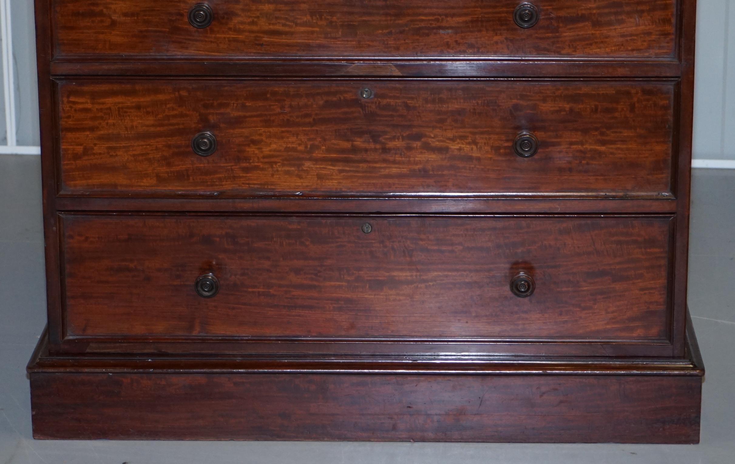 Rare circa 1760 Thomas Wilson 68 Great Queen Street Hardwood Chest of Drawers For Sale 1