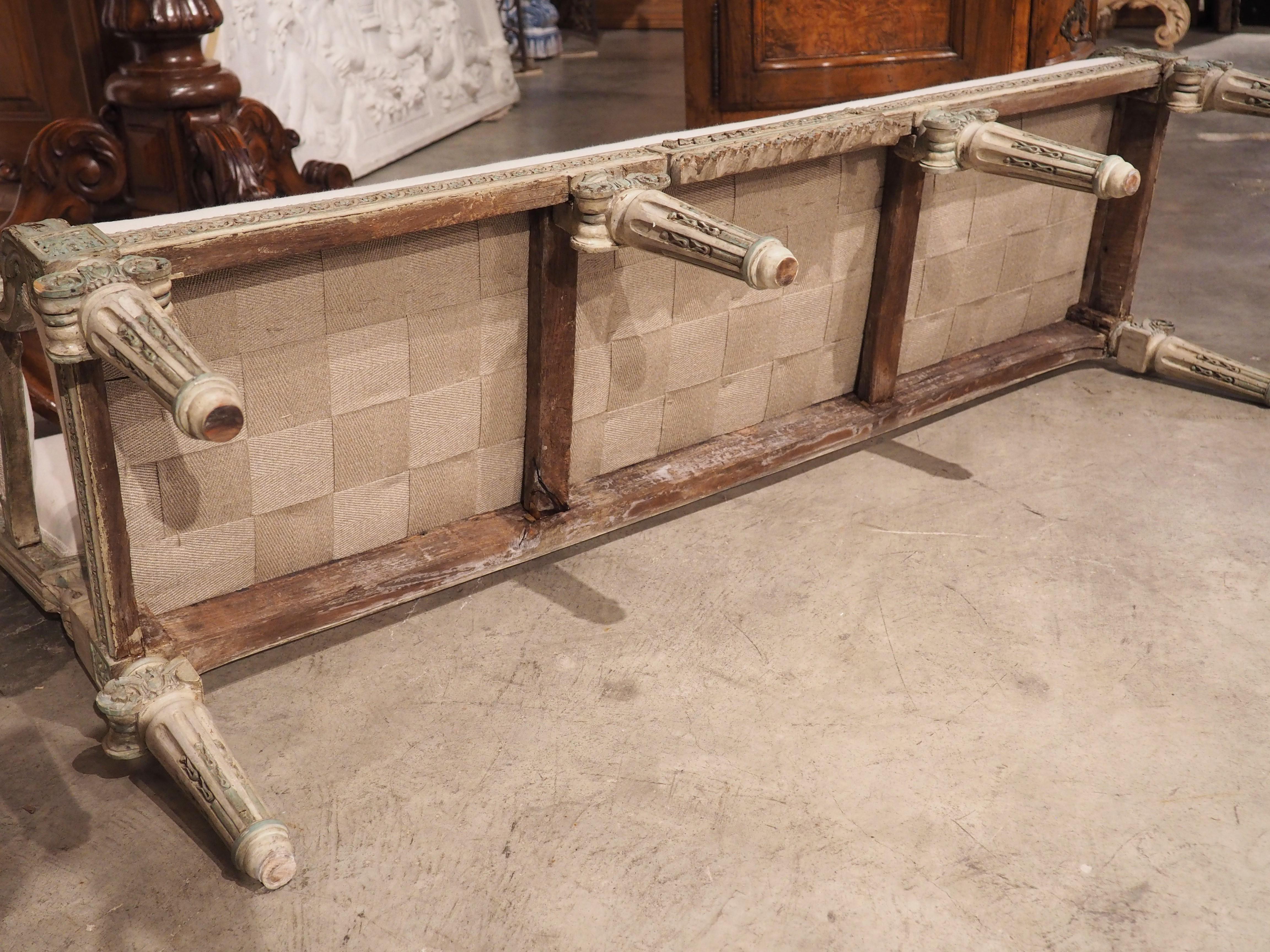 Rare circa 1790 Italian Neoclassical Children’s Banquette in Lacquered Beechwood For Sale 13