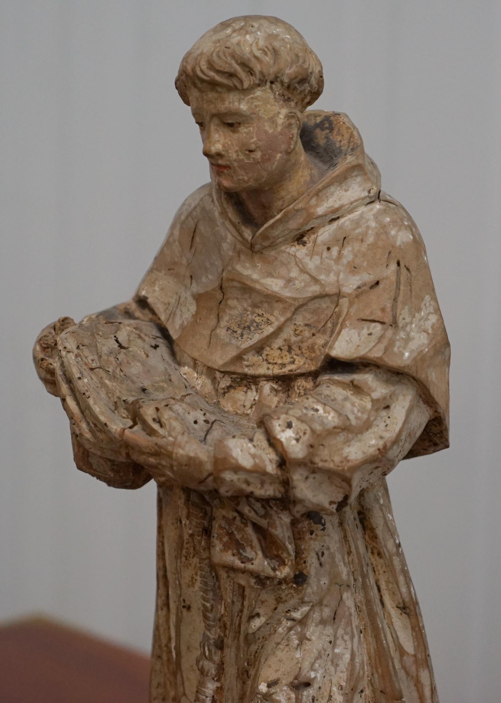 Sculpté à la main Statue italienne de Saint Antoine de Padoue en bois de tilleul:: sculptée à la main:: datant d'environ 1800