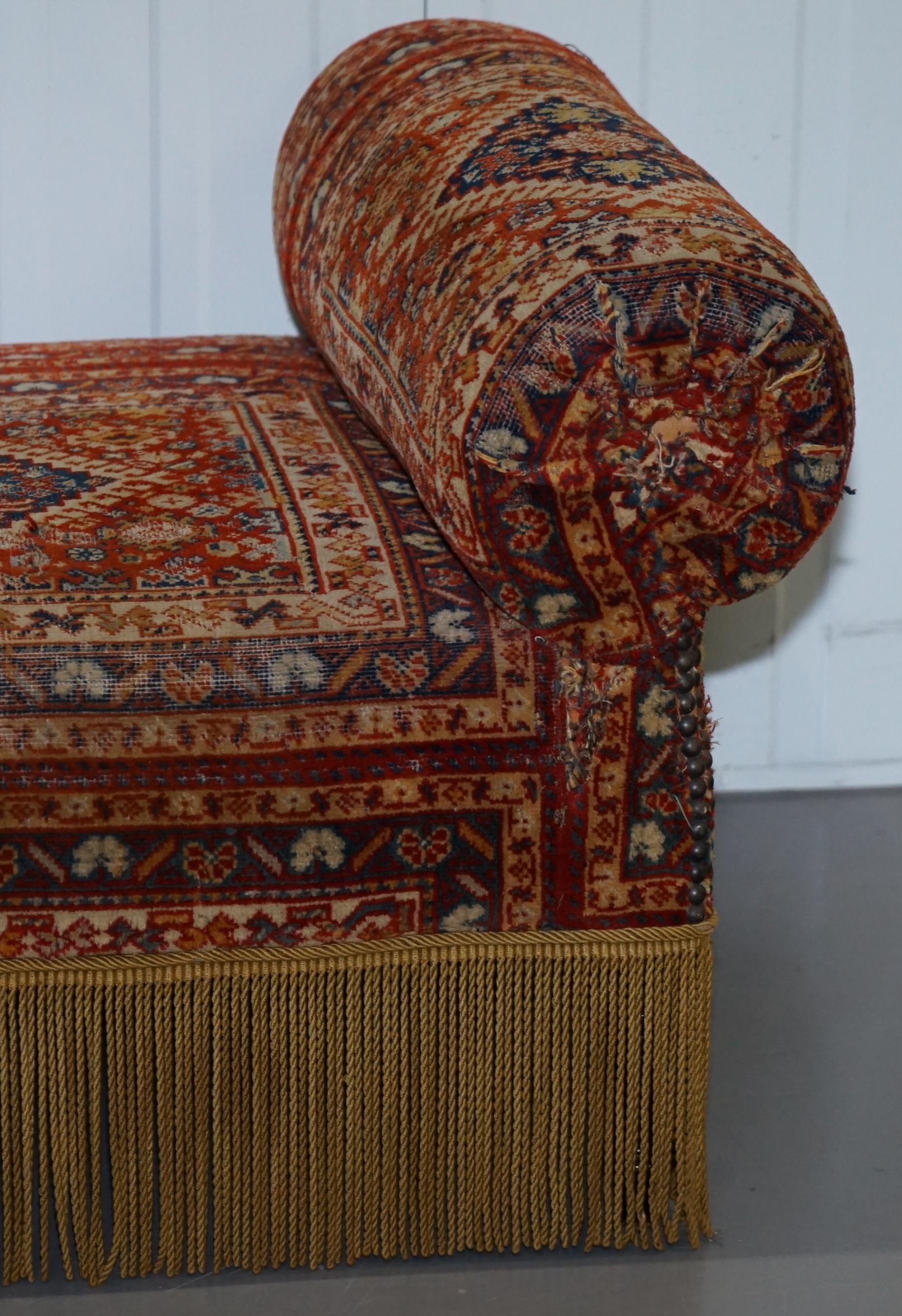 Rare circa 1810-1820 Regency Turkey Work Bluster Arm Window Seat Daybed Sofa 4