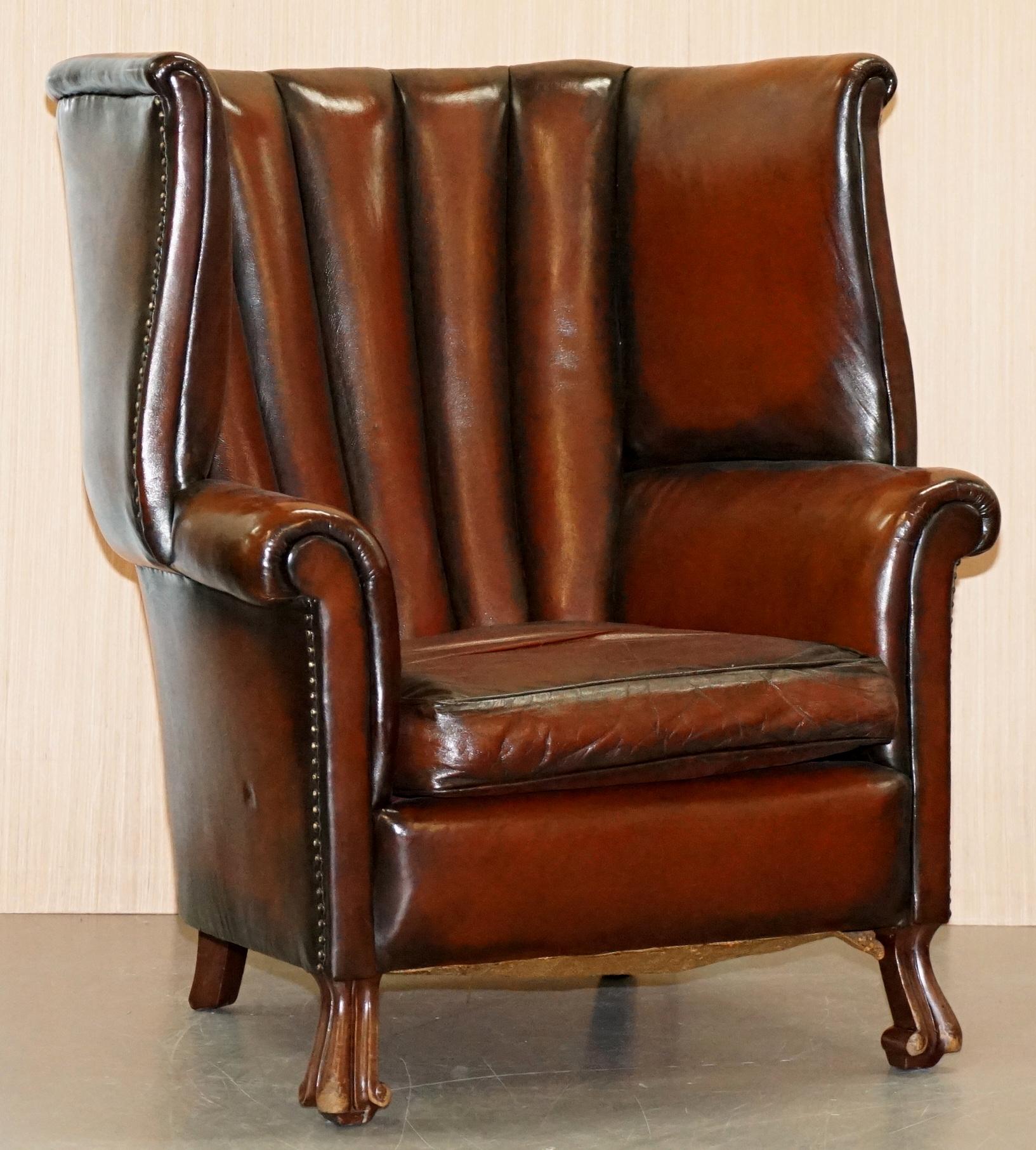 Rare circa 1860 Huge Victorian Brown Leather Barrel Back Suite Sofa Armchair For Sale 5