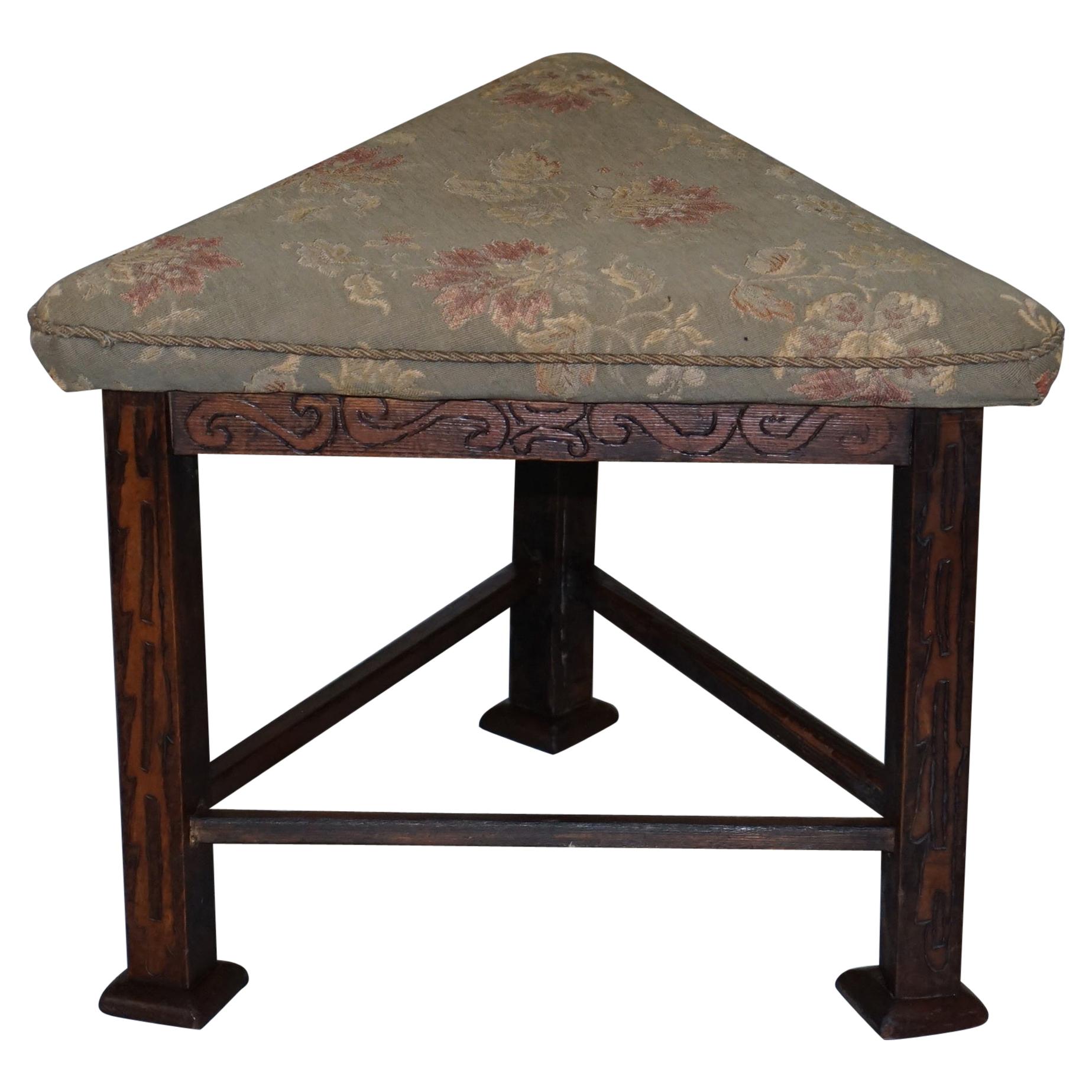 Rare circa 1860 Victorian Triangle Hunting Stool from Buckeburg Castle, Germany For Sale