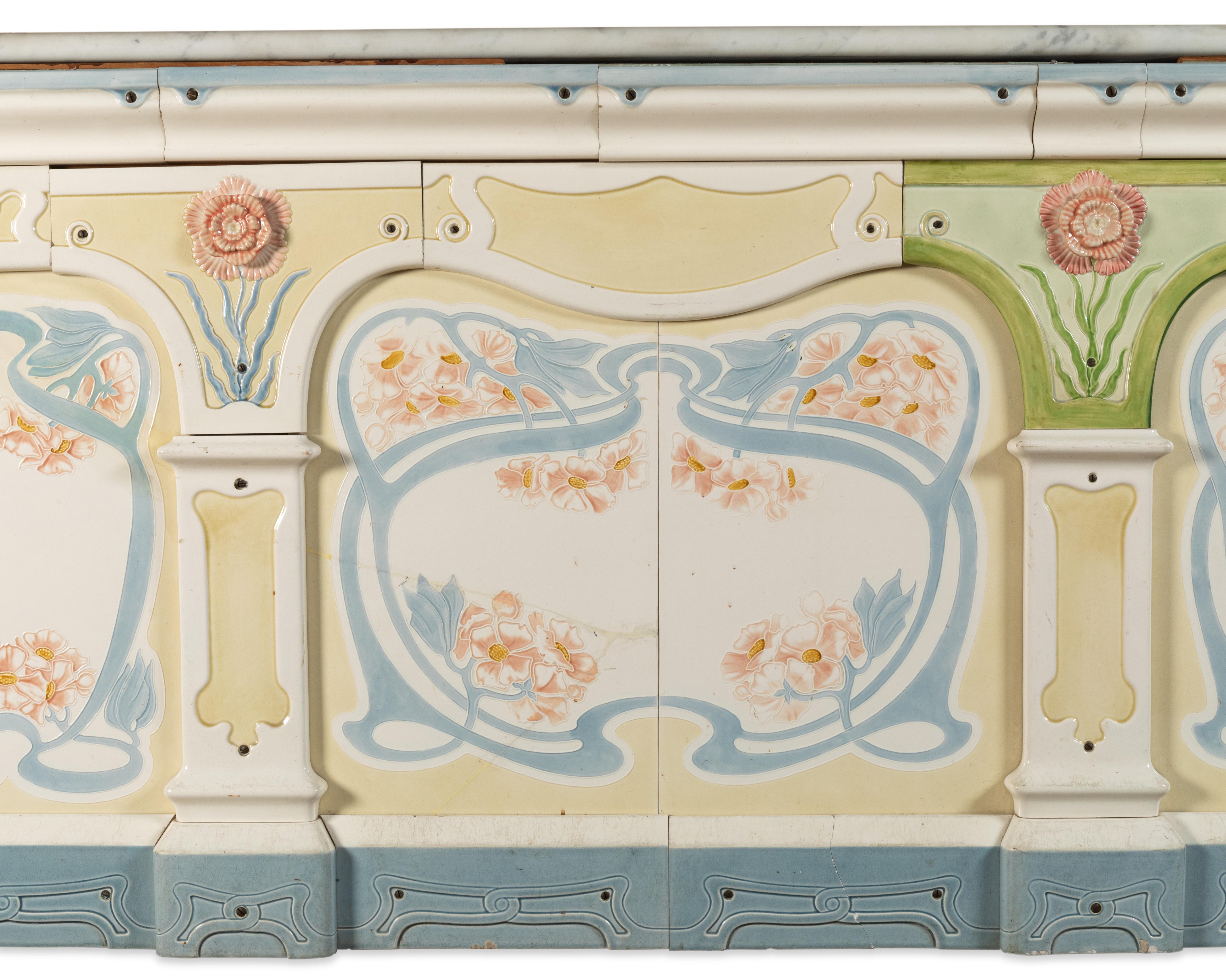 Rare Circa 1900 Dairy Store Counter in Earthenware In Good Condition For Sale In Paris, FR
