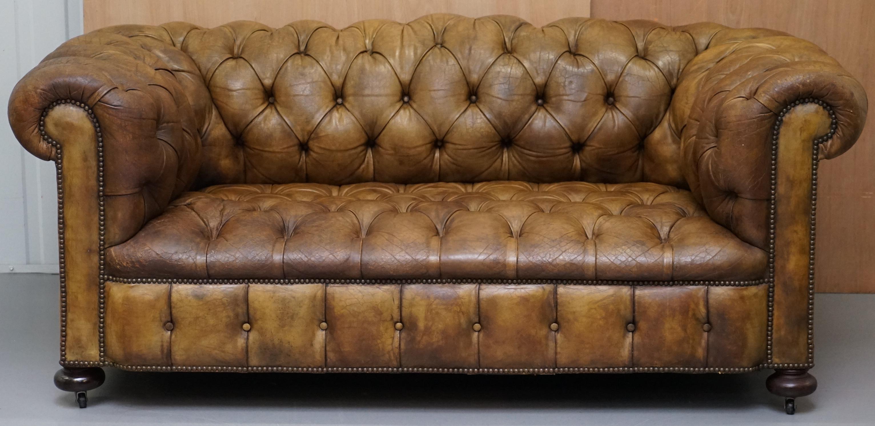 We are delighted to offer for sale this very rare quite rare fully buttoned Chesterfield club sofa with original leather upholstery

A very good looking and well made piece, the leather upholstery has that perfect patination that everyone is