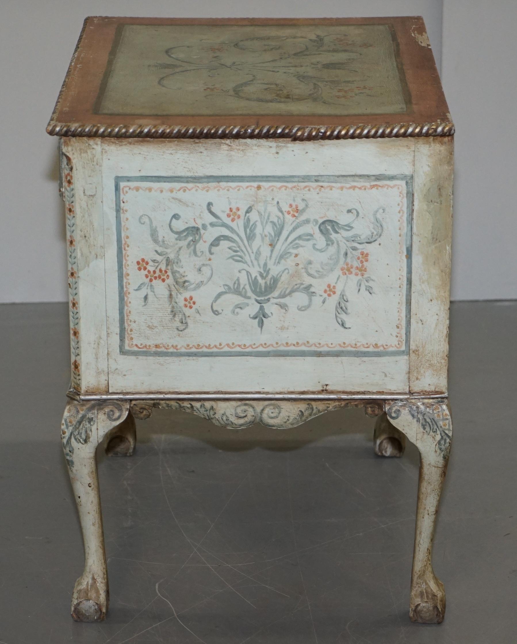 Rare circa 1900 Hand Painted Claw & Ball Feet Side End Lamp Wine Table Cupboard For Sale 7