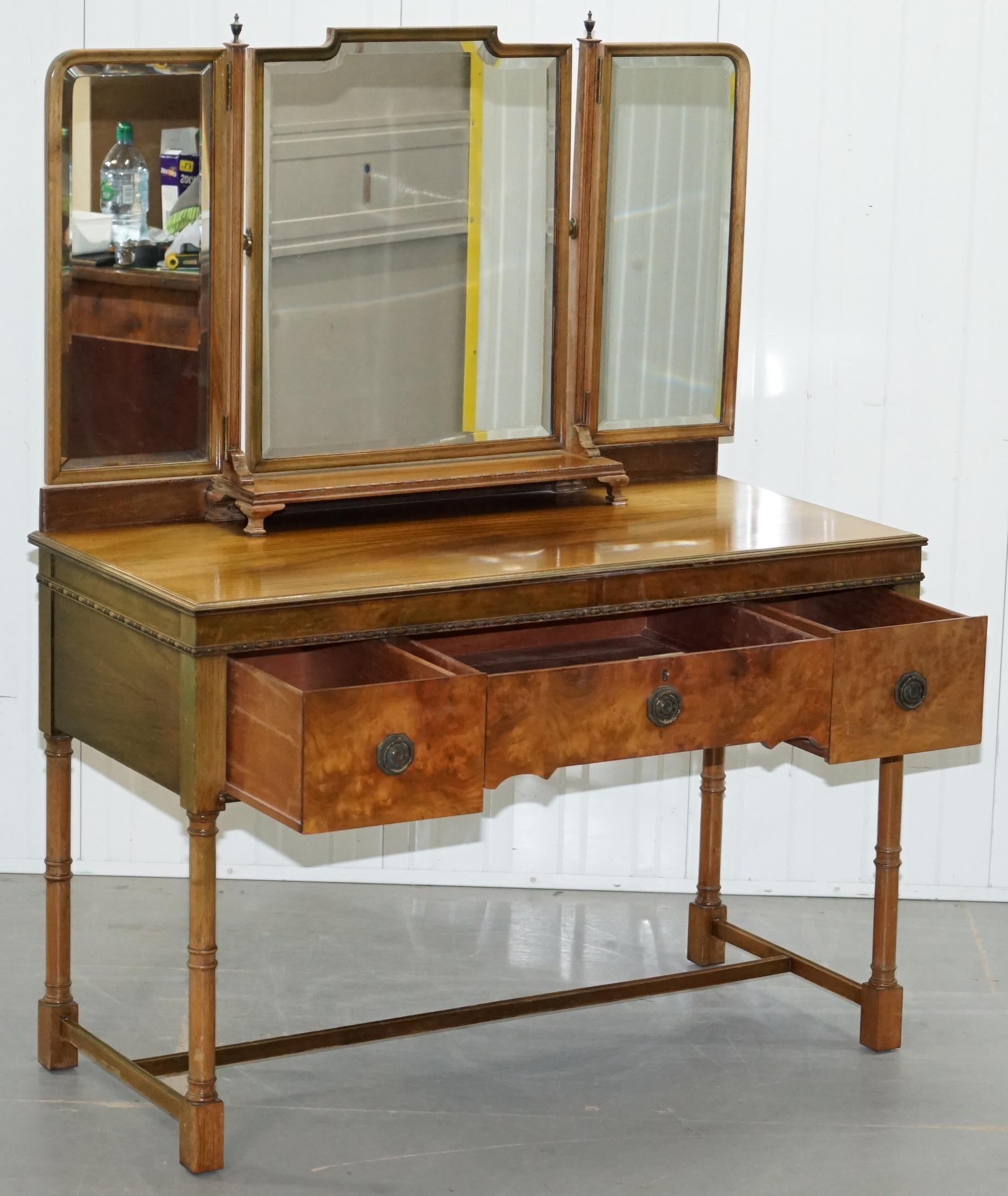 Rare circa 1920 Waring & Gillows Lancaster Burr Walnut Dressing Table Inc Mirror 10