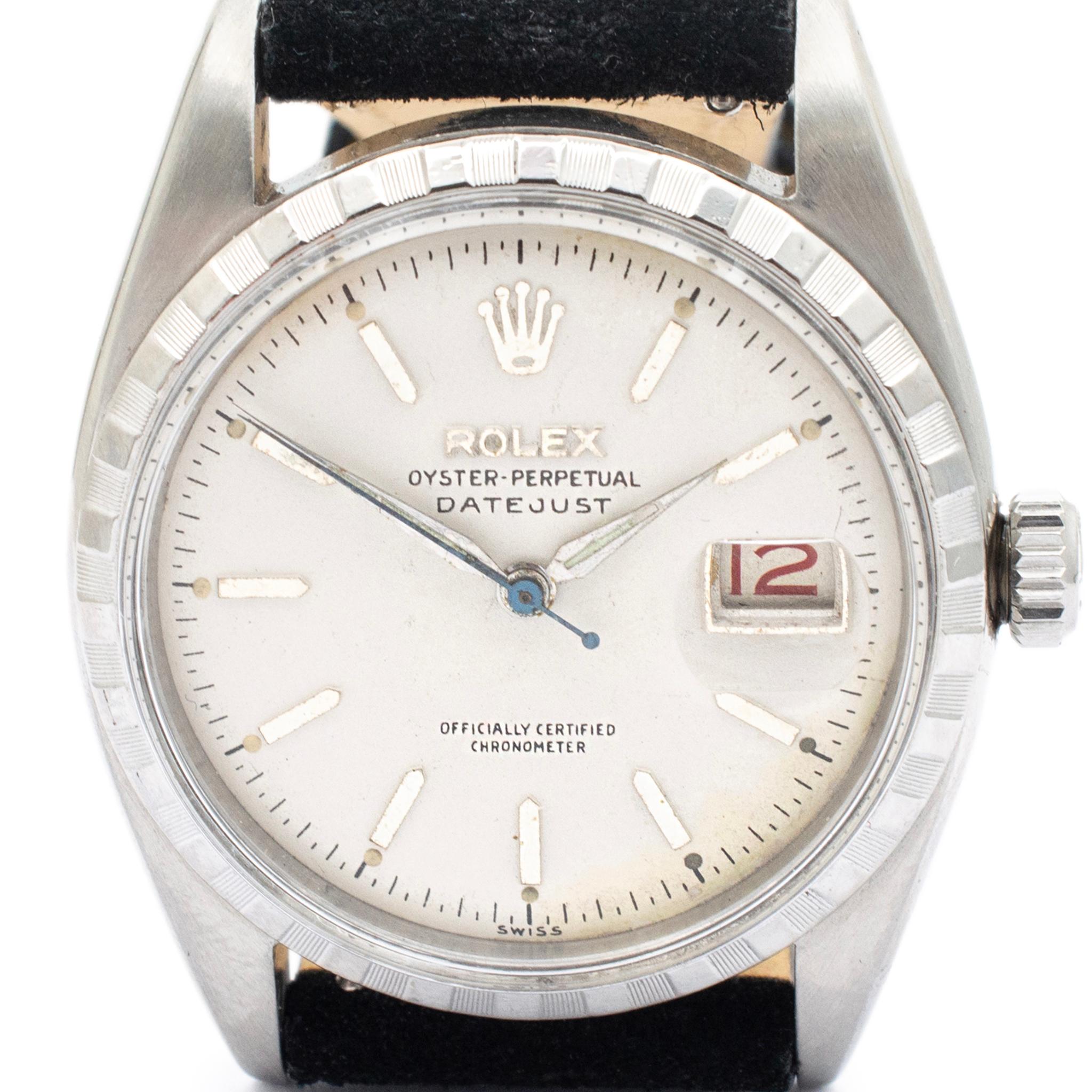 Marke: Rolex

Geschlecht: Männer

Metalltyp: Rostfreier Stahl

Länge: 9 Zoll

Breite: 19,8 mm

Gewicht: 61,28 Gramm

Herrenarmbanduhr aus Edelstahl, Schweizer Marke ROLEX. Die Marke 