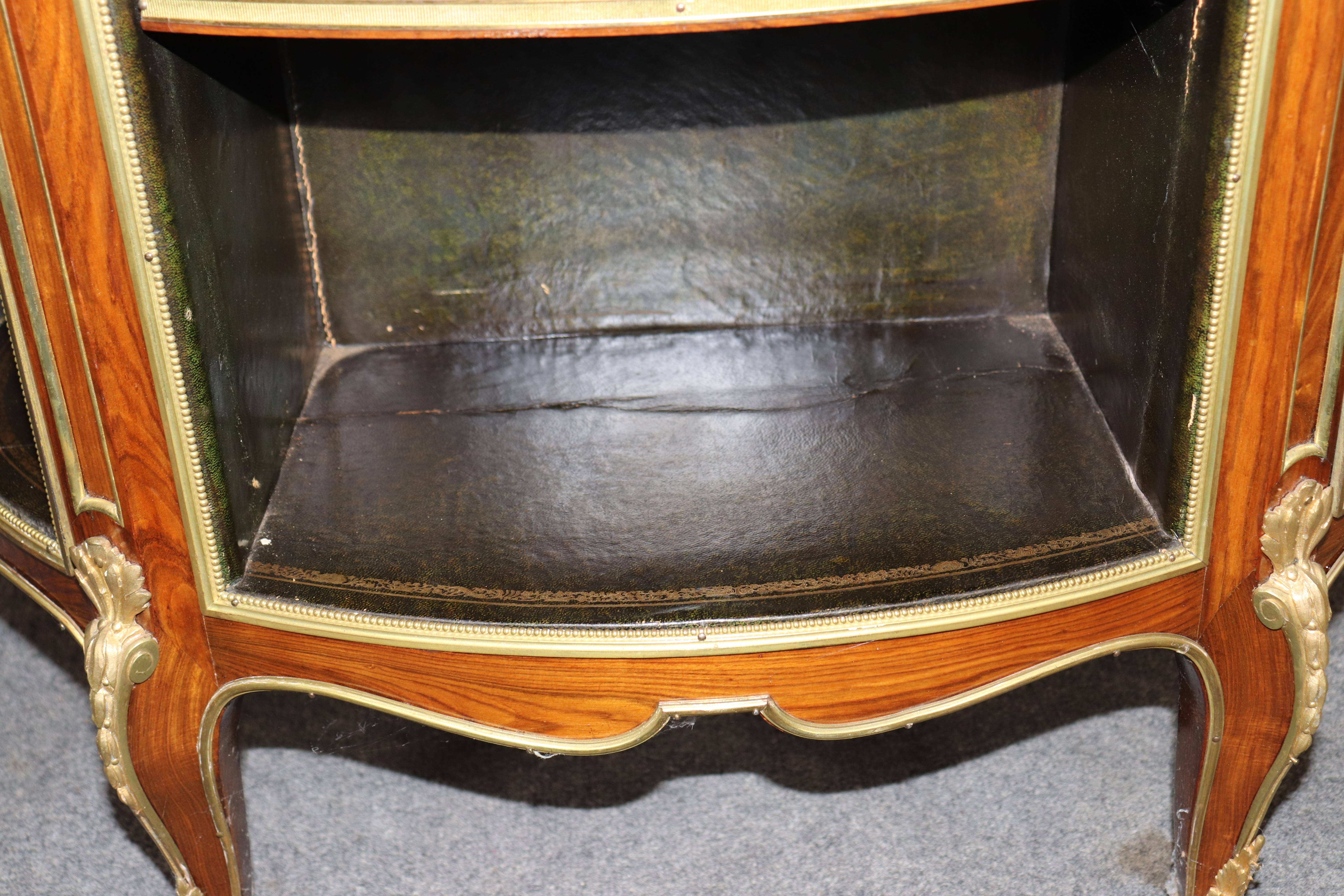 Rare Circular Bronze Mounted French Louis XV Style Bookcase Book Shelf For Sale 6