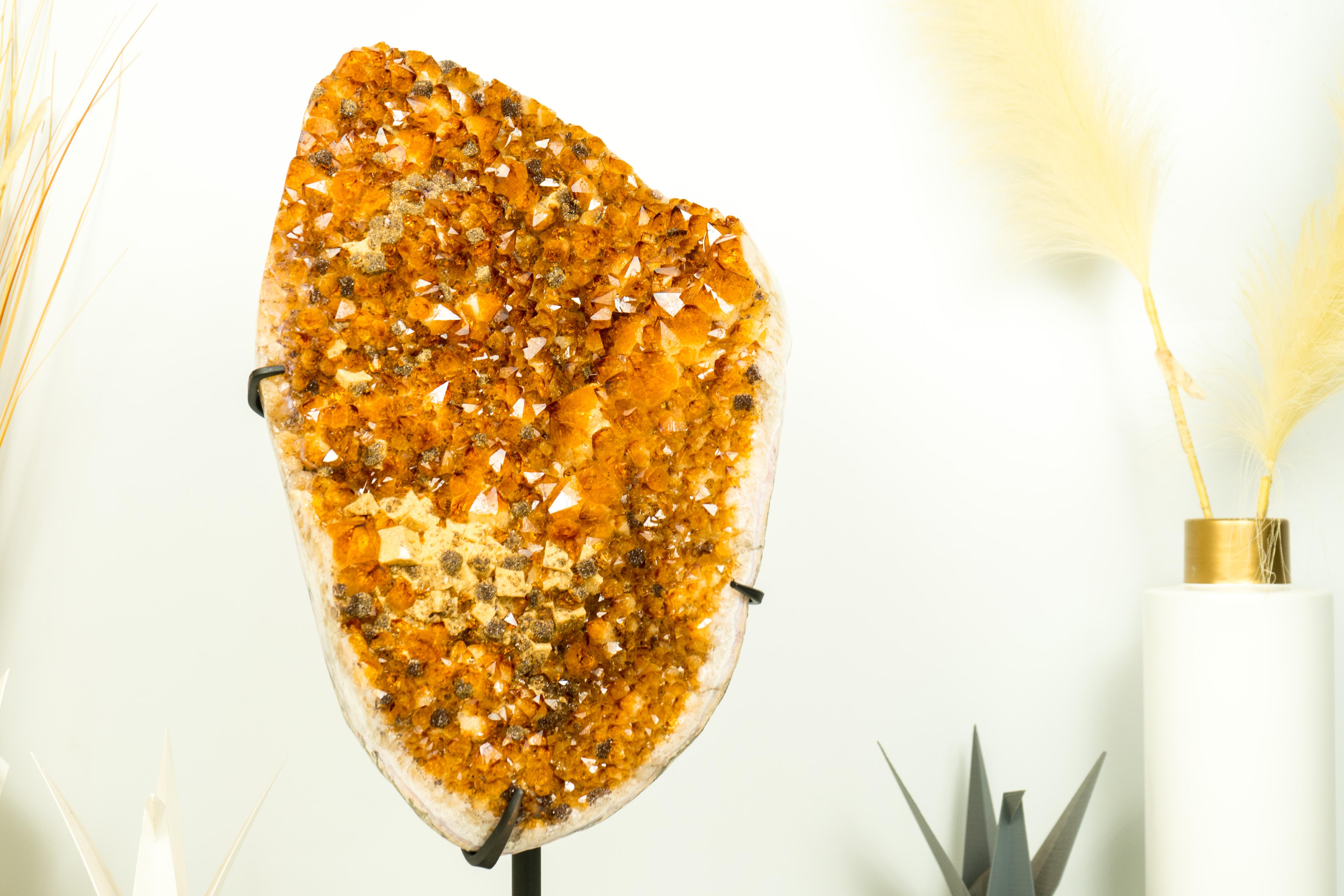 Rare Citrine Cluster with Cubic Calcite Inclusions and Galaxy Druzy, Gallery In New Condition For Sale In Ametista Do Sul, BR