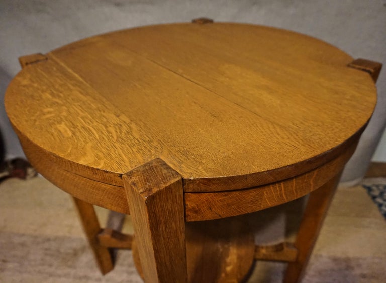 Rare Clean Lined Arts and Crafts Quarter Sawn Oak Round Table with Tier