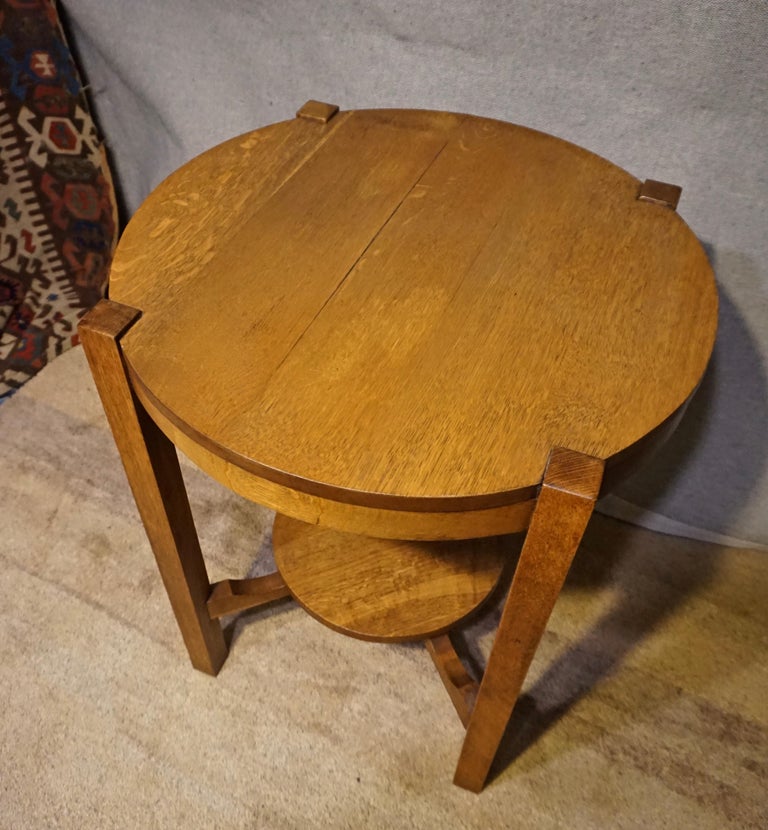 Rare Clean Lined Arts and Crafts Quarter Sawn Oak Round Table with Tier