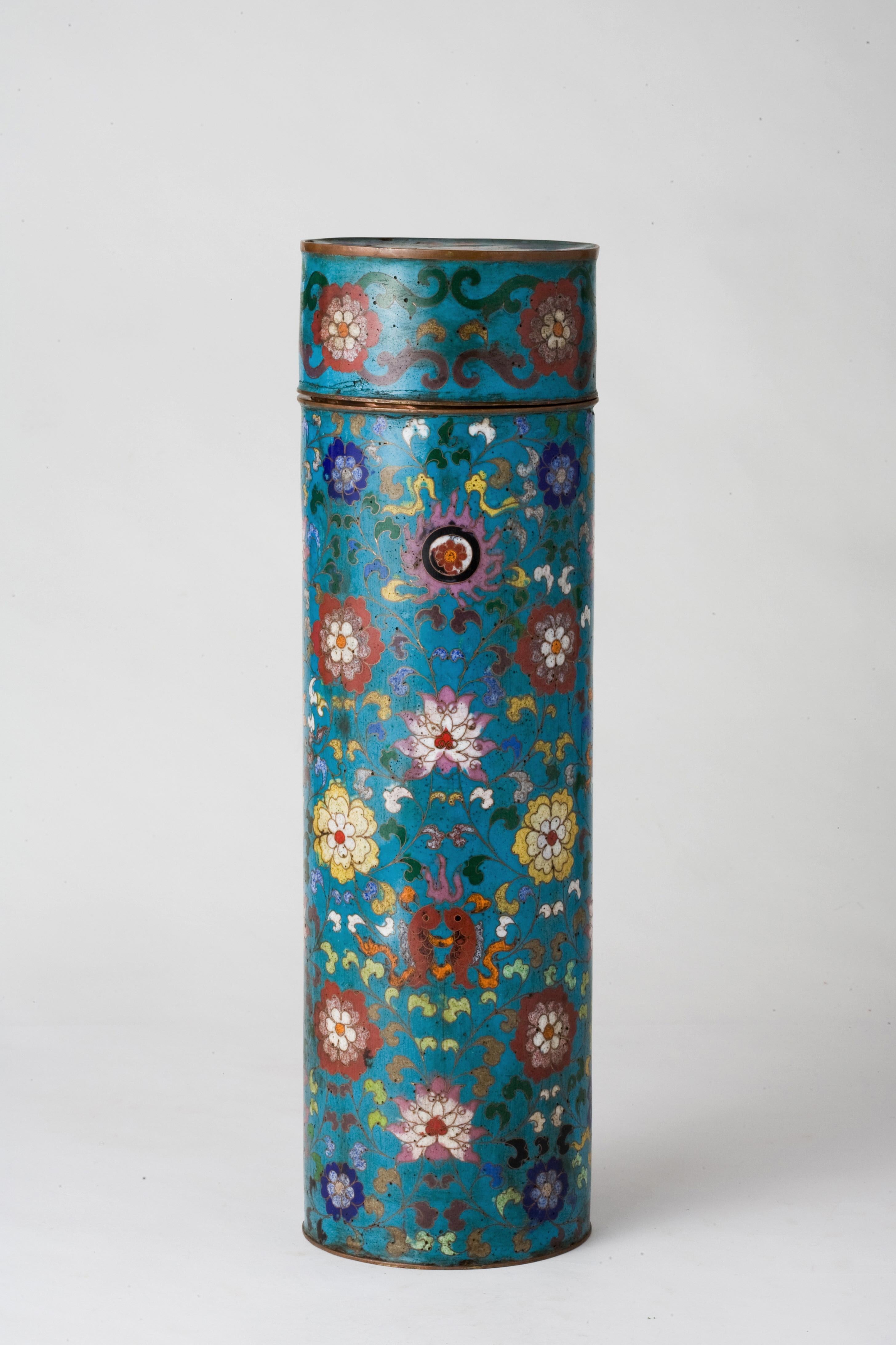 Chinois Vase en émail cloisonné, début de la dynastie Ming Ming (15e siècle) en vente