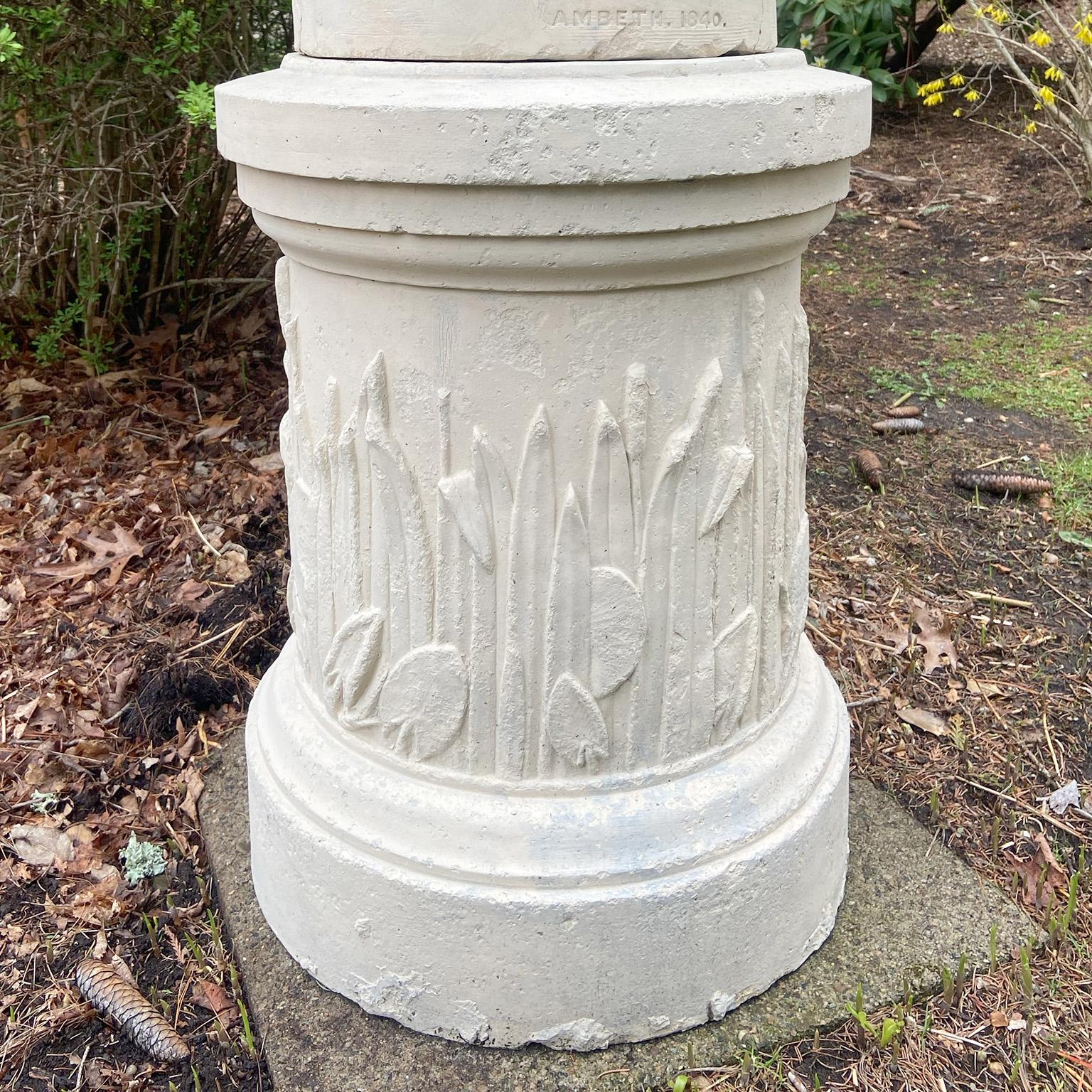 Seltene Coade Stone Urnen und Sockel im Angebot 3