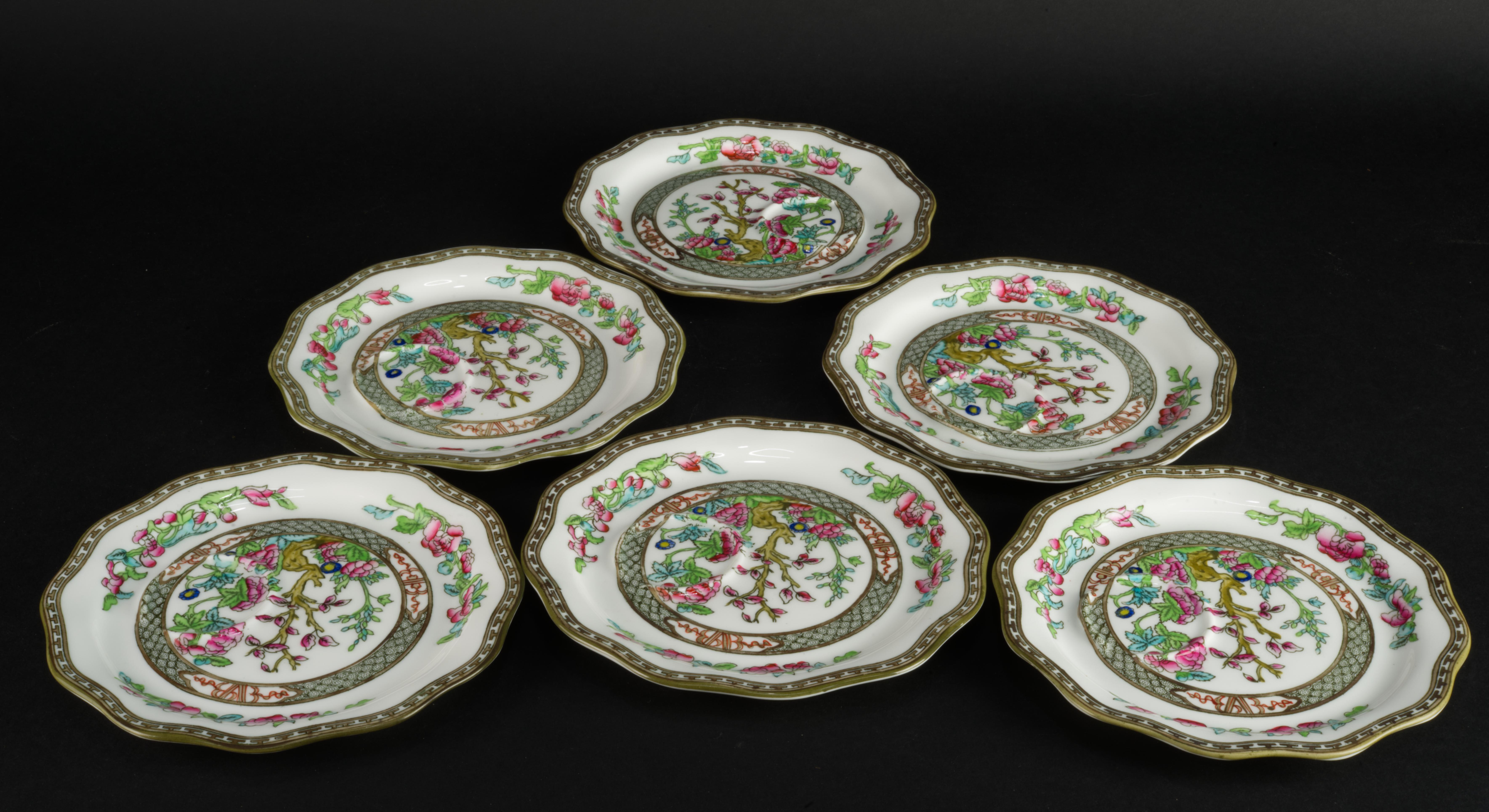 Porcelain Rare Coalport England Indian Tree Set of 5 Cups with Plates and Serving Platter  For Sale