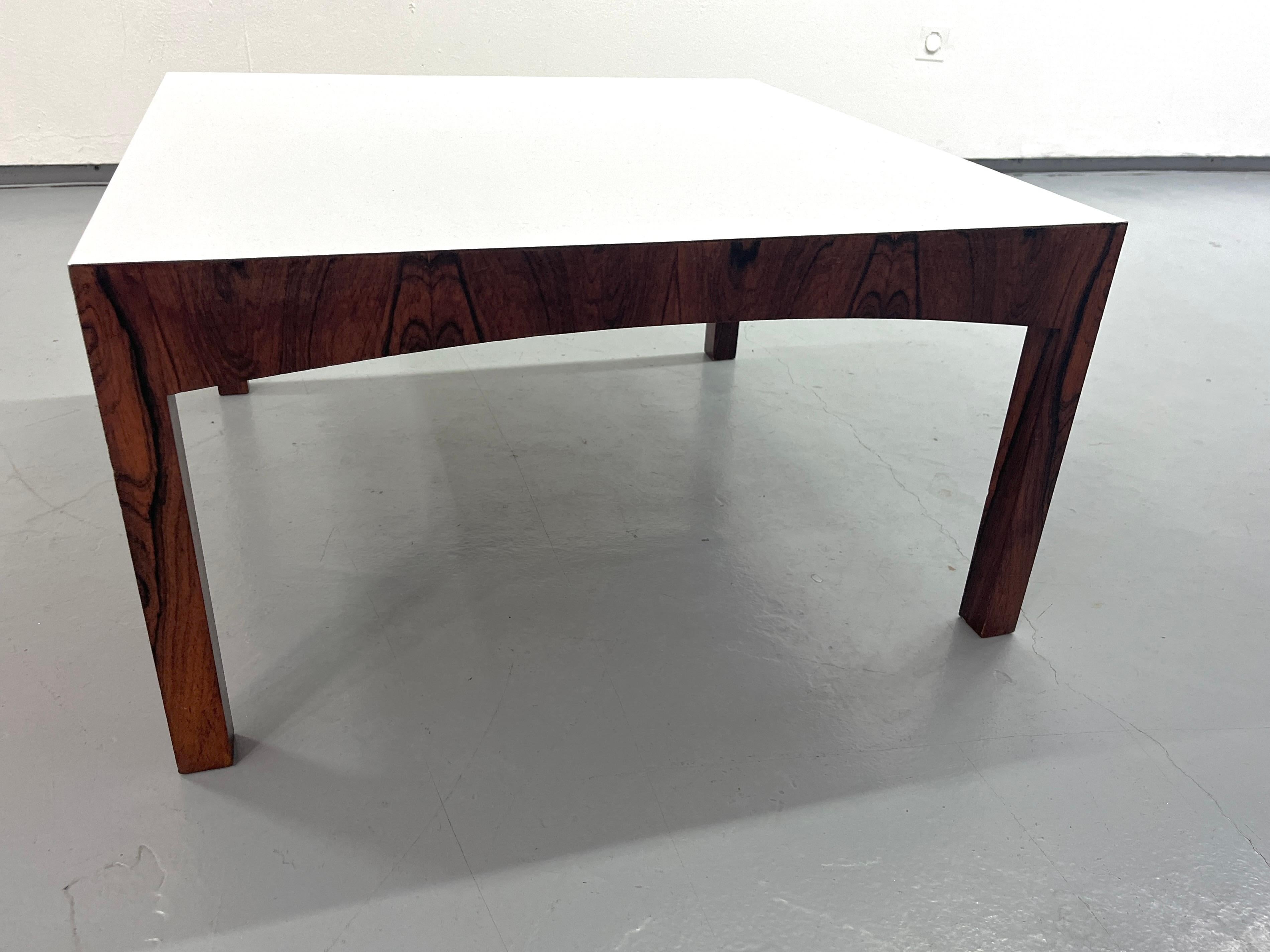 Français Table basse rare de Hugues Poignant en vente
