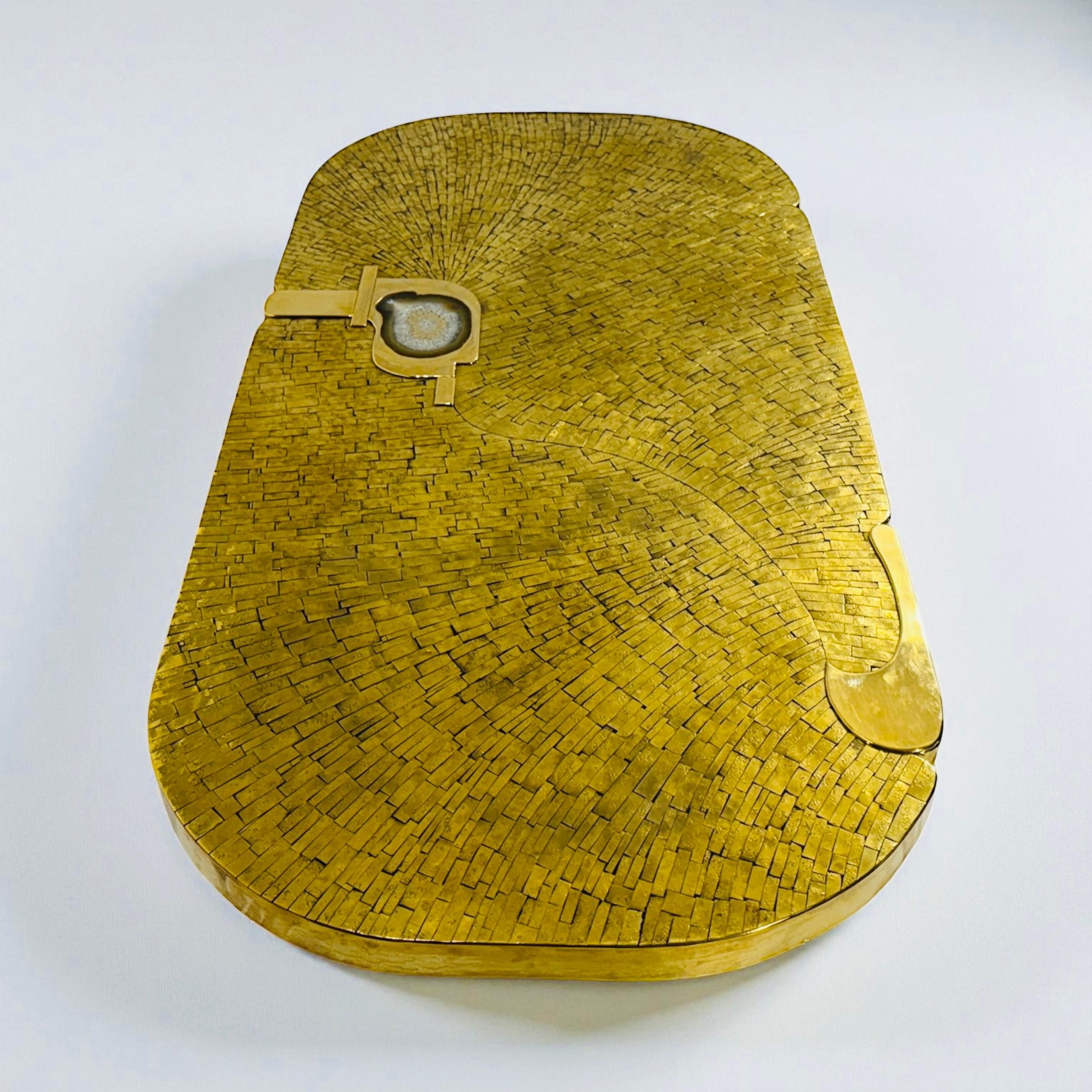 Rare table basse en mosaïque de laiton par Jean Claude Dresse. Bon état - En vente à Brussels, BE