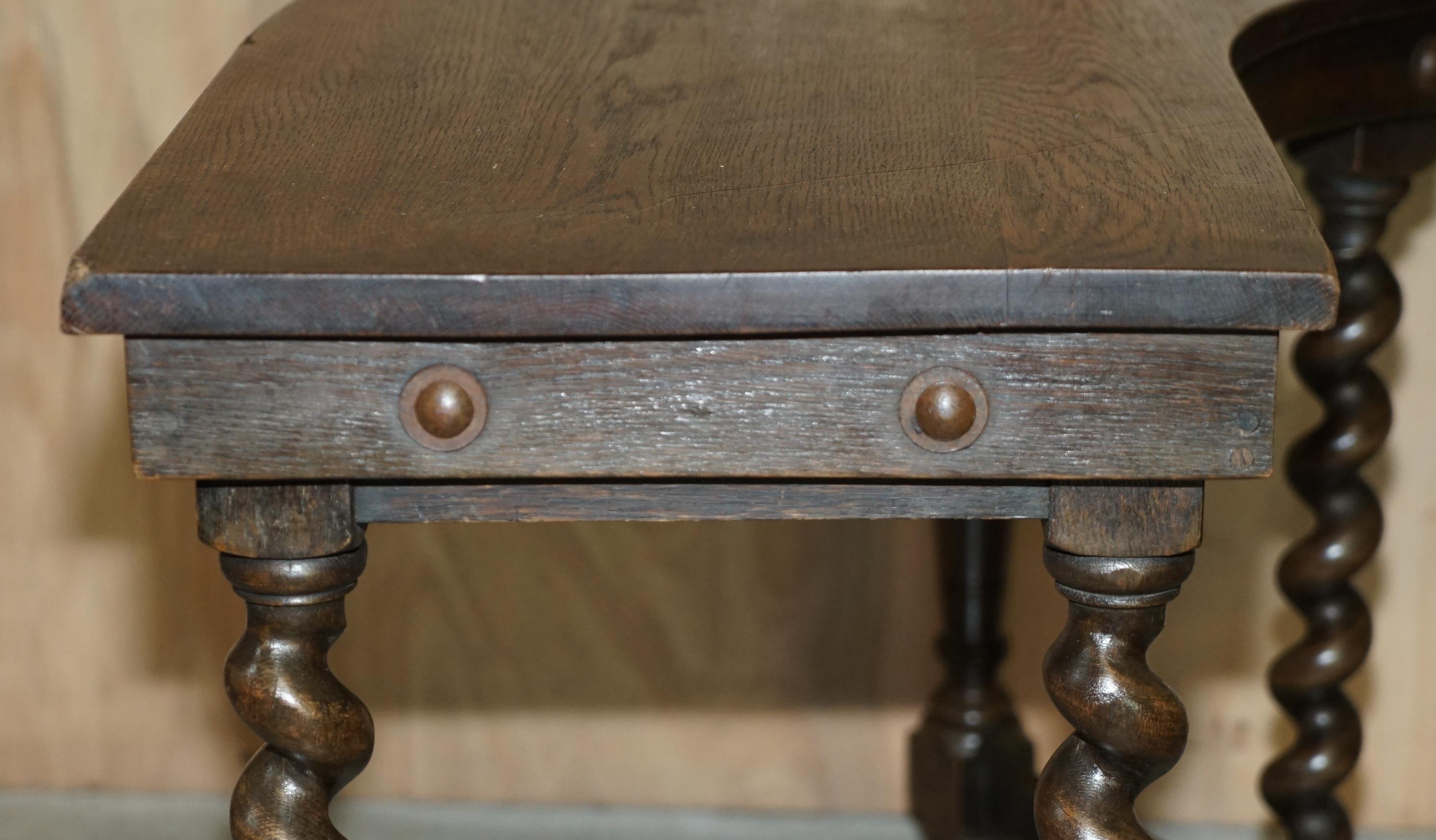 RARE & COLLECTABLE ANTIQUE JACOBEAN REVIVAL BARLEY TWiST LEG ENGLISH HUNT TABLE For Sale 7