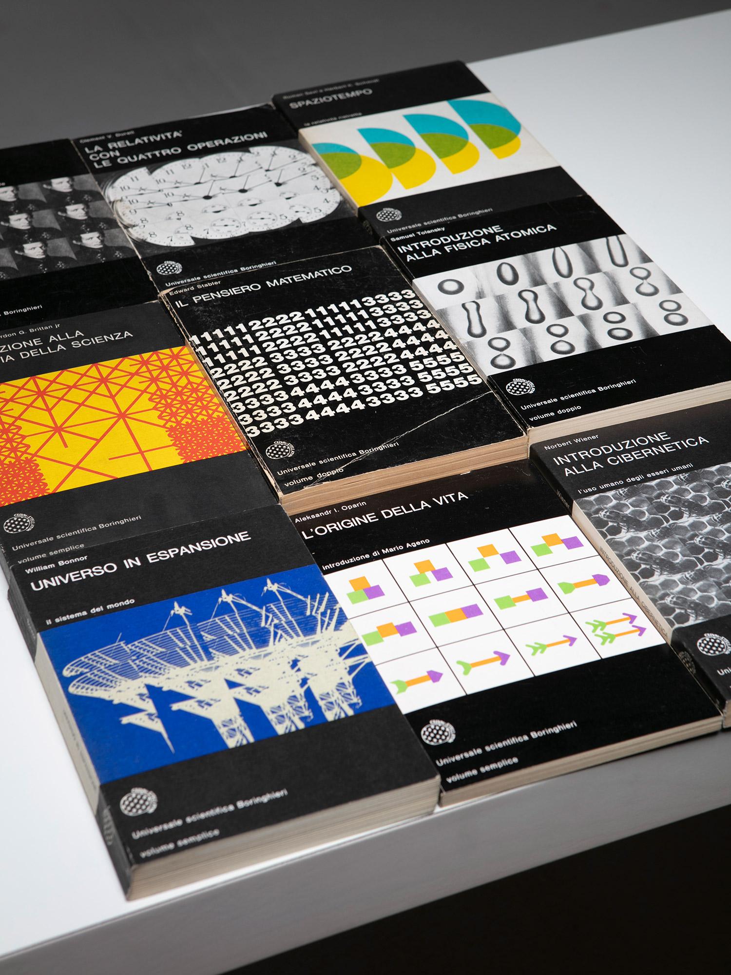 Mid-20th Century Rare Collection of 27 Scientific Books with Enzo Mari Art Covers, Italy, 1960s For Sale