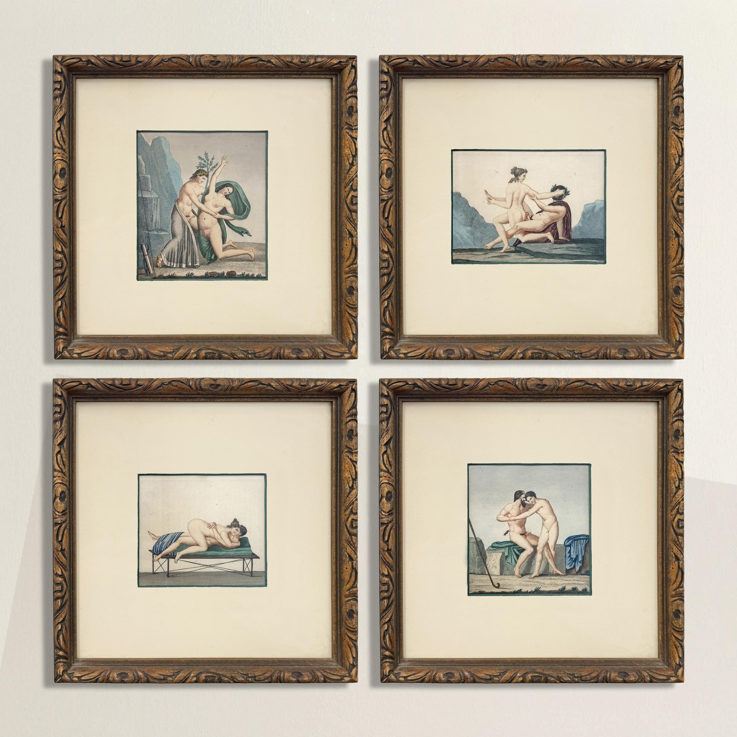 Dieser seltene Satz von vier gerahmten handkolorierten Stichen von Auguste Delvaux stammt aus der bemerkenswerten Publikation von César Famin aus dem Jahr 1836, Musée royal de Naples: peintures, bronzes et statues érotiques du cabinet secret. Jeder