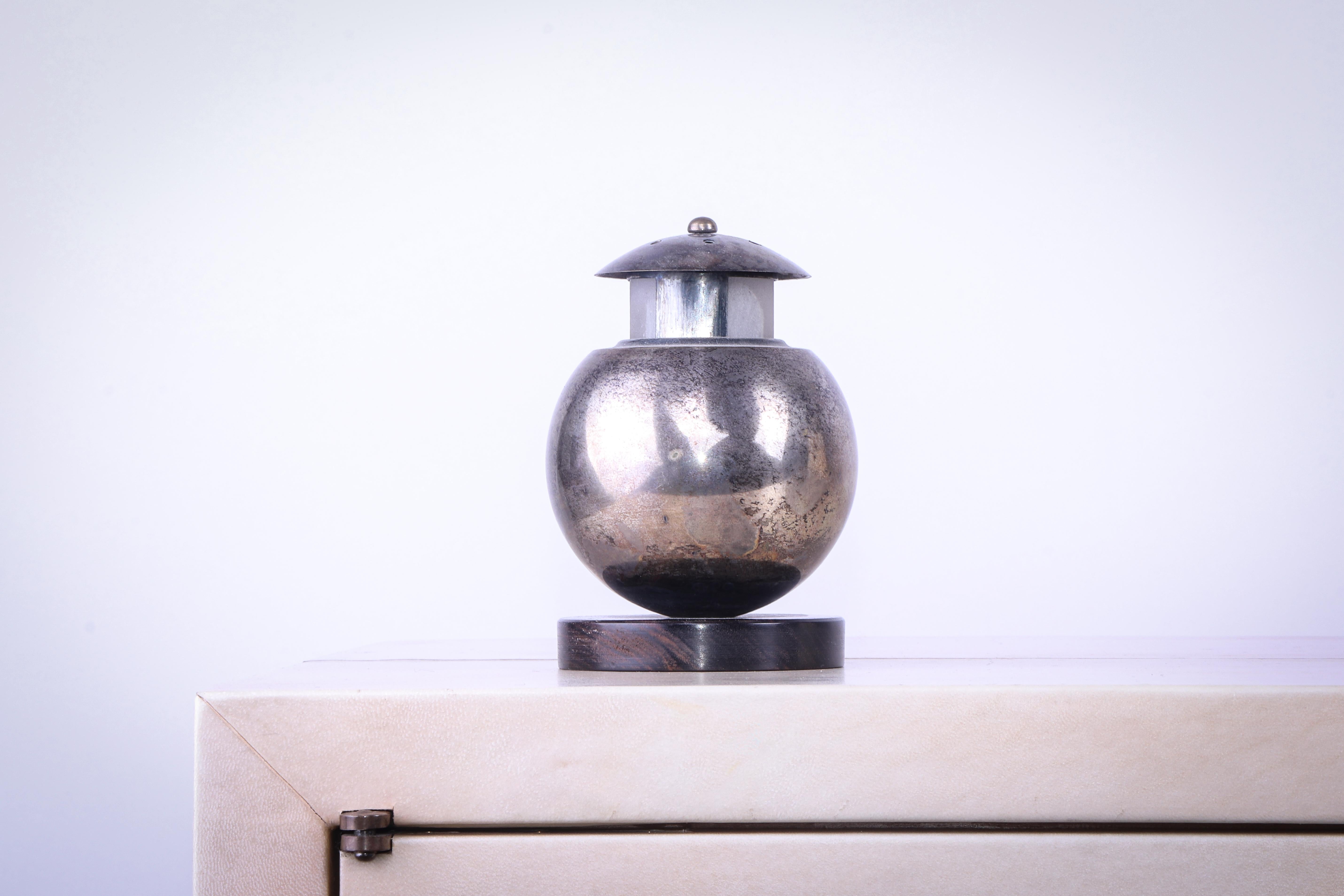 Francese Rara lampada da notte francese Art Deco da collezione della Maison Desny in vendita