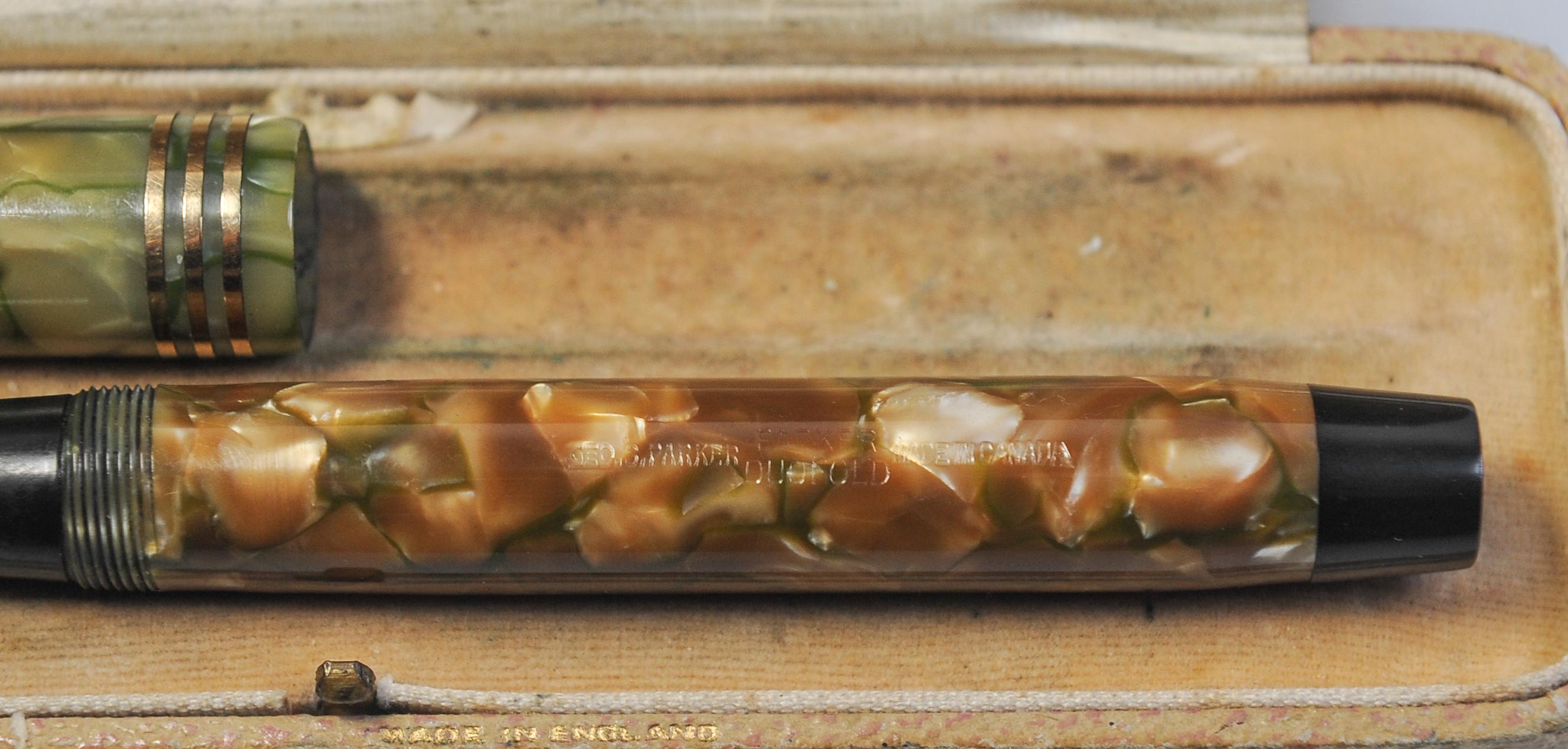 Gold Plate Parker Duofold Marbleized Fountain Pen & Pencil Set 1930's Rare Collectors Set For Sale