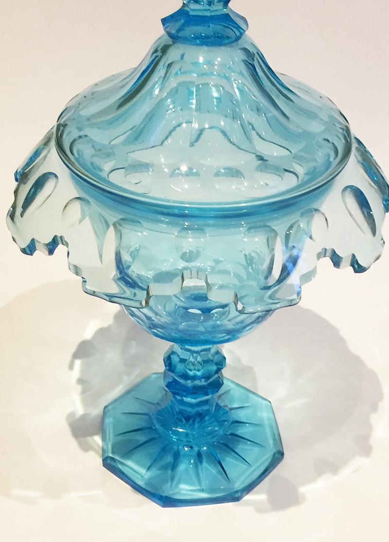 Dutch Azure Blue Crystal Cut Ginger Coupe, 19th Century For Sale 1