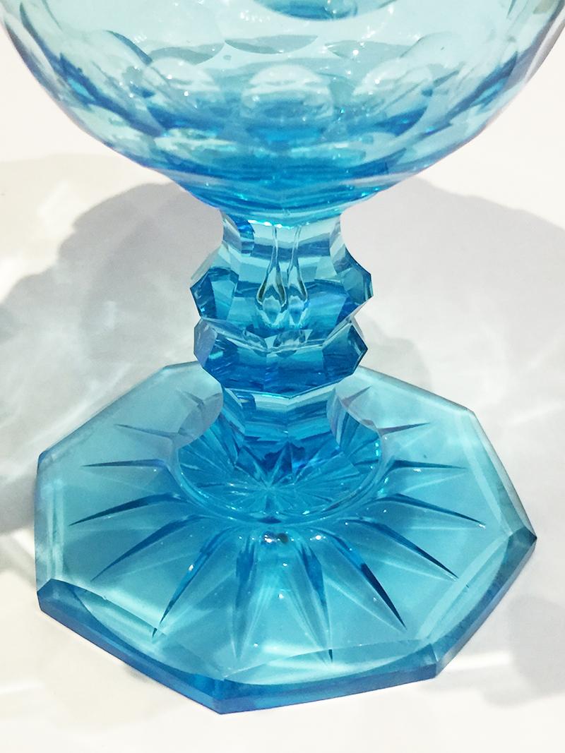 Dutch Azure Blue Crystal Cut Ginger Coupe, 19th Century For Sale 3