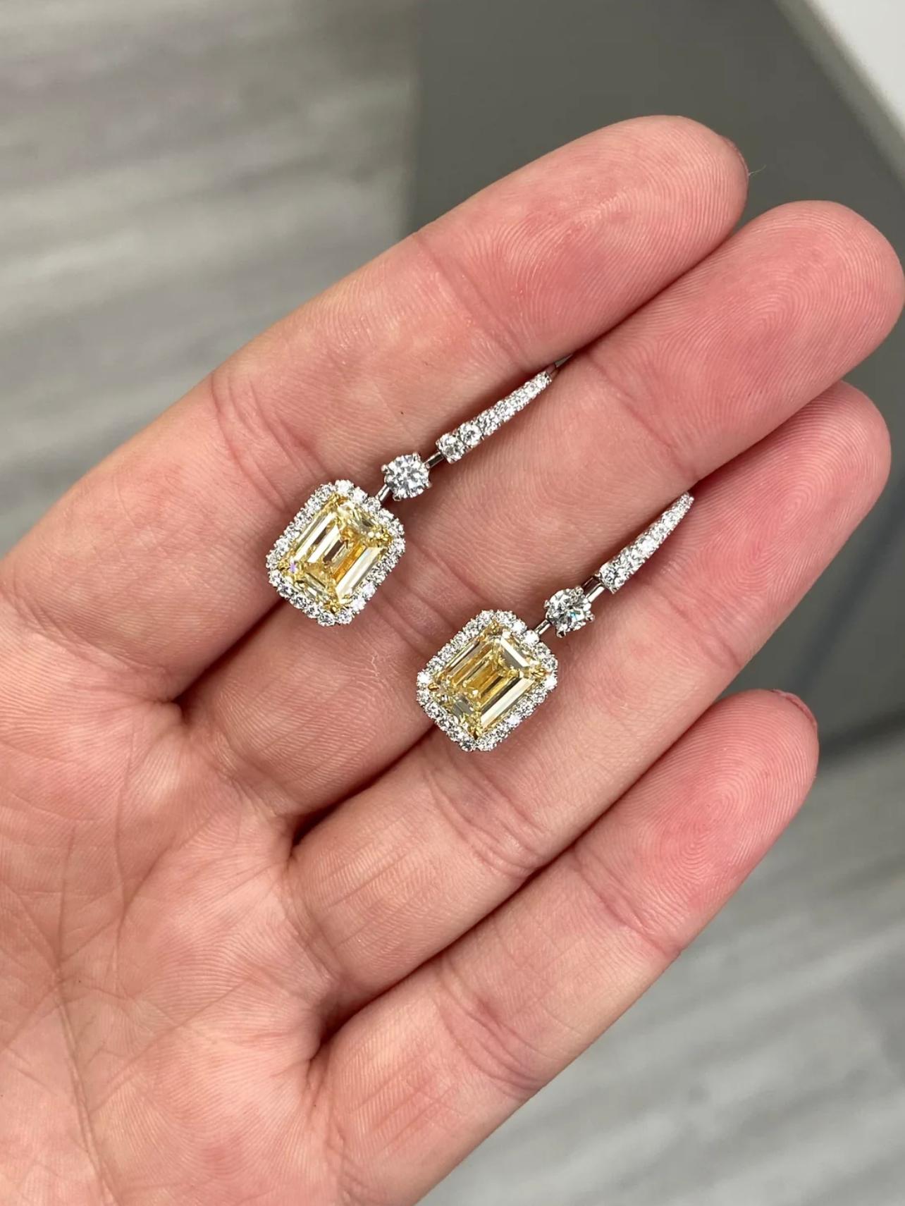 Rare Colors - Emerald Cut Light Yellow Diamond Earrings In New Condition For Sale In New York, NY