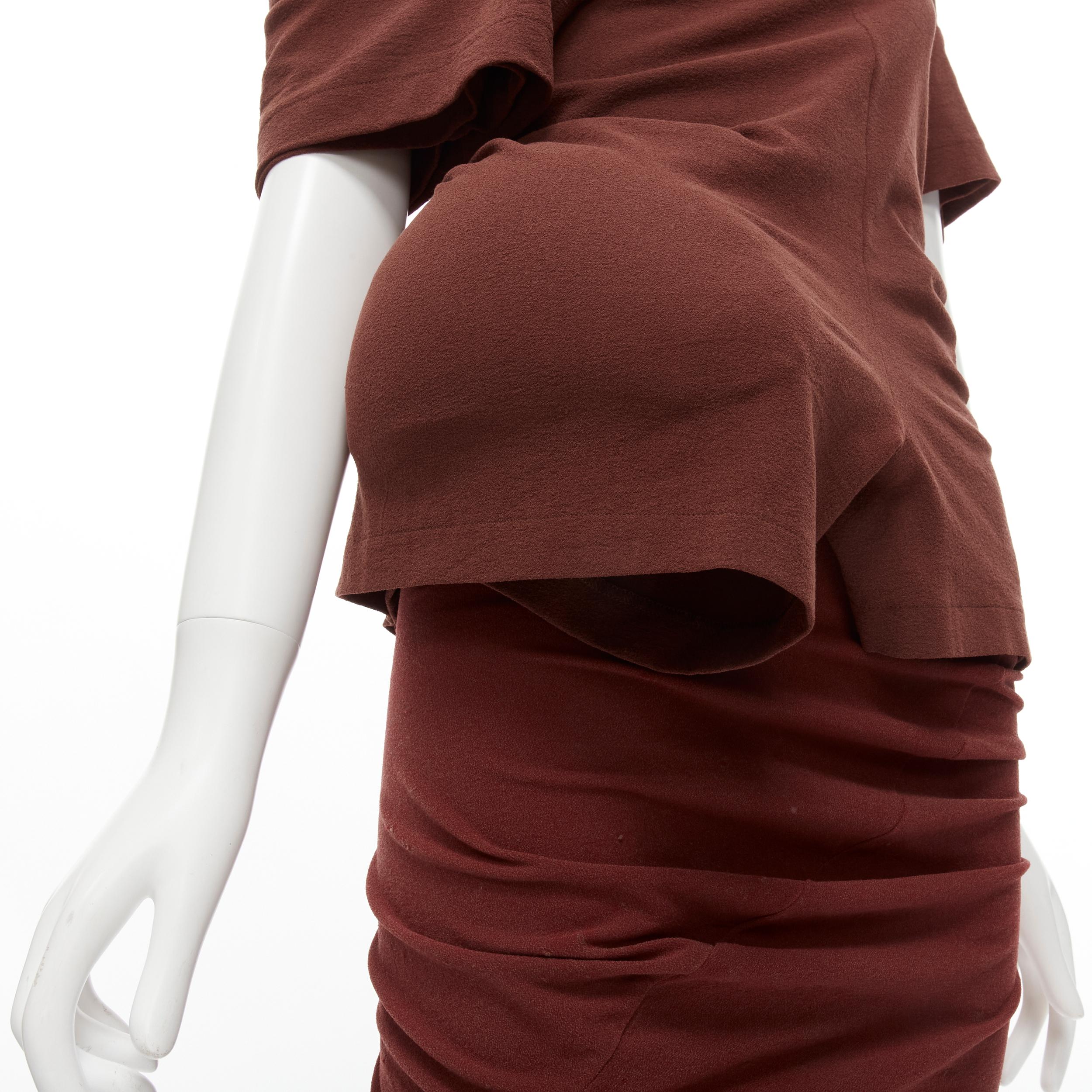 rare COMME DES GARCONS 1997 Lumps Bumps padded irregular cut top skirt set M 
Reference: TGAS/A06031 
Brand: Comme Des Garcons 
Designer: Rei Kawakubo 
Collection: Spring Summer 1997 Runway 
Material: Viscose 
Color: Brown 
Pattern: Solid 
Extra