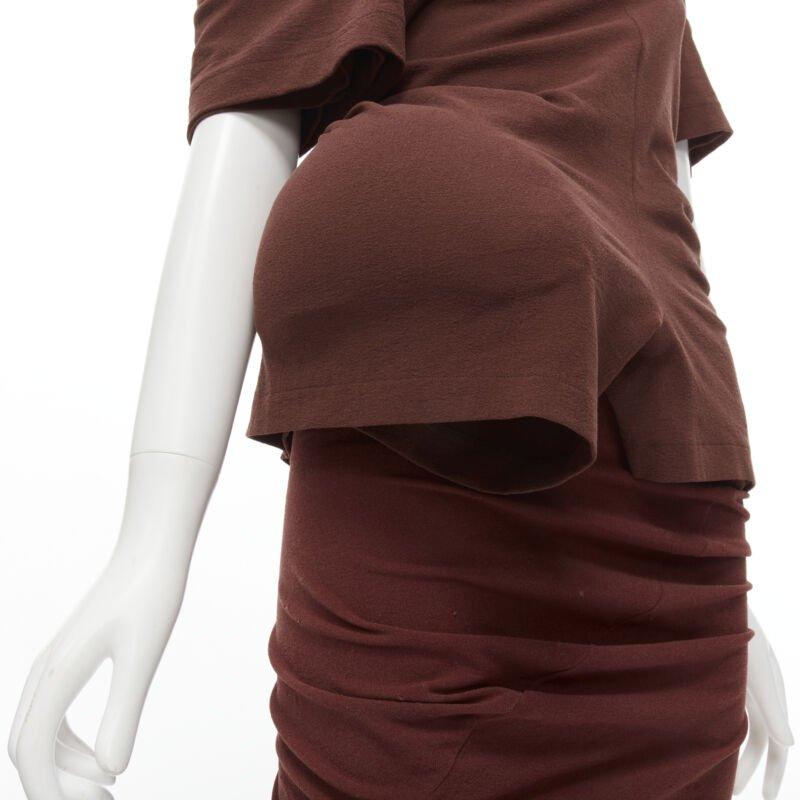 rare COMME DES GARCONS 1997 Lumps Bumps padded irregular cut top skirt set M
Reference: TGAS/A06031
Brand: Comme Des Garcons
Designer: Rei Kawakubo
Model: Lumps and Bumps
Collection: Spring Summer 1997 - Runway
Material: Viscose
Color: