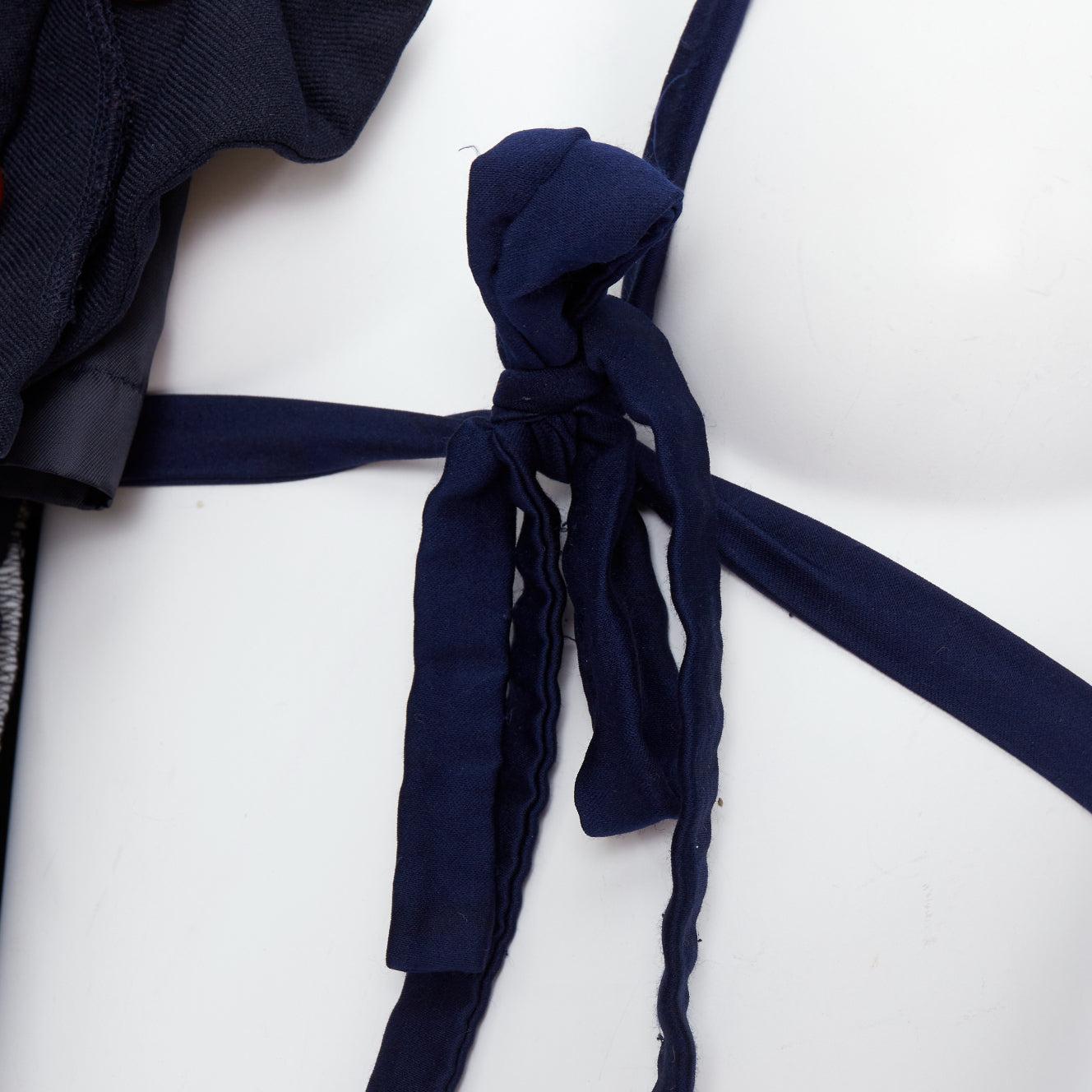 raro COMME DES GARCONS 2011 Giacca a mezza cravatta destrutturata con nodo twist della passerella S in vendita 4