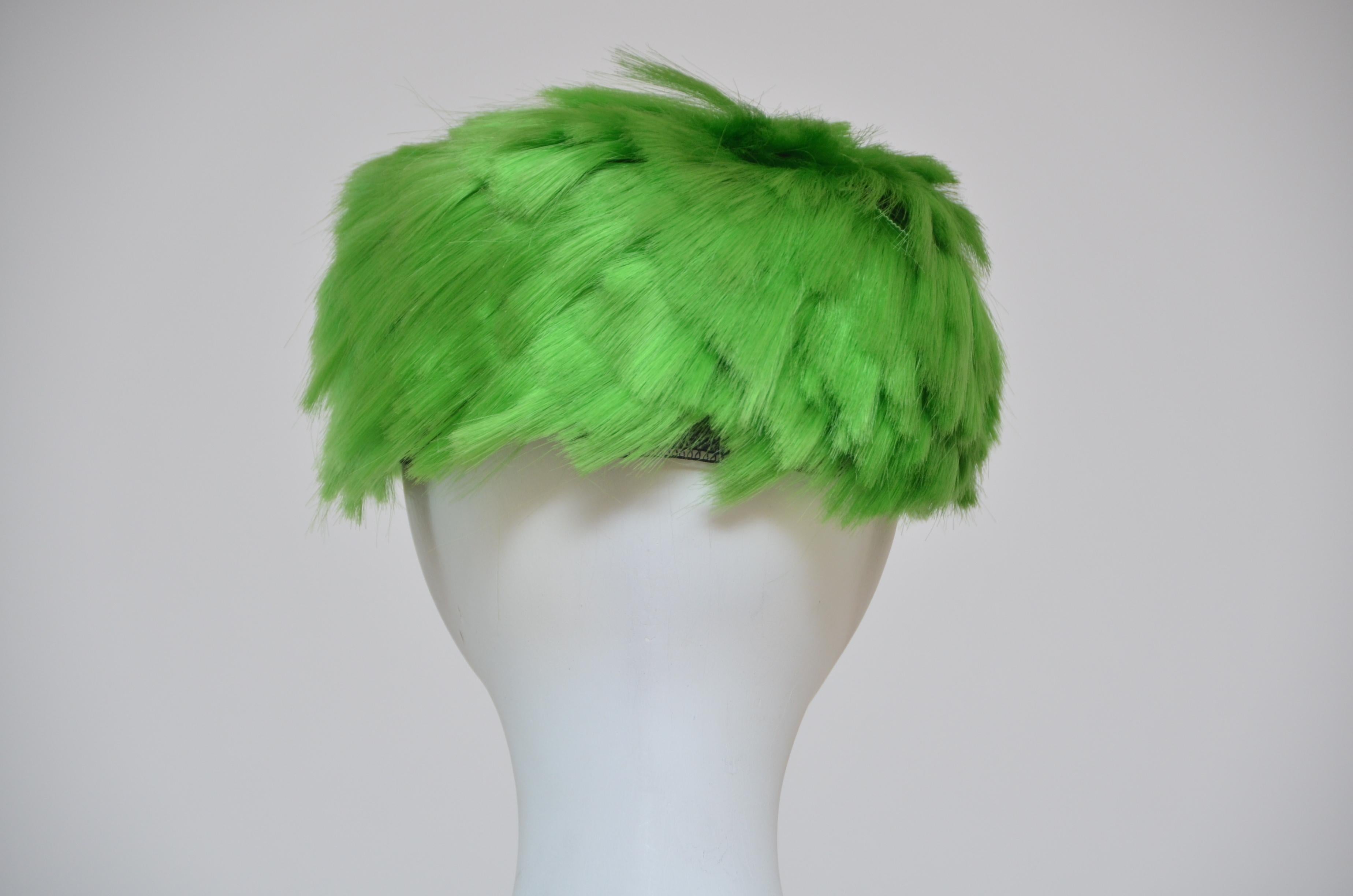 COMME DES GARÇONS Neon  Faux  Hair  Wig   Hat   from  1991 Runway
Excellent condition, possibly never worn.

FINAL SALE 