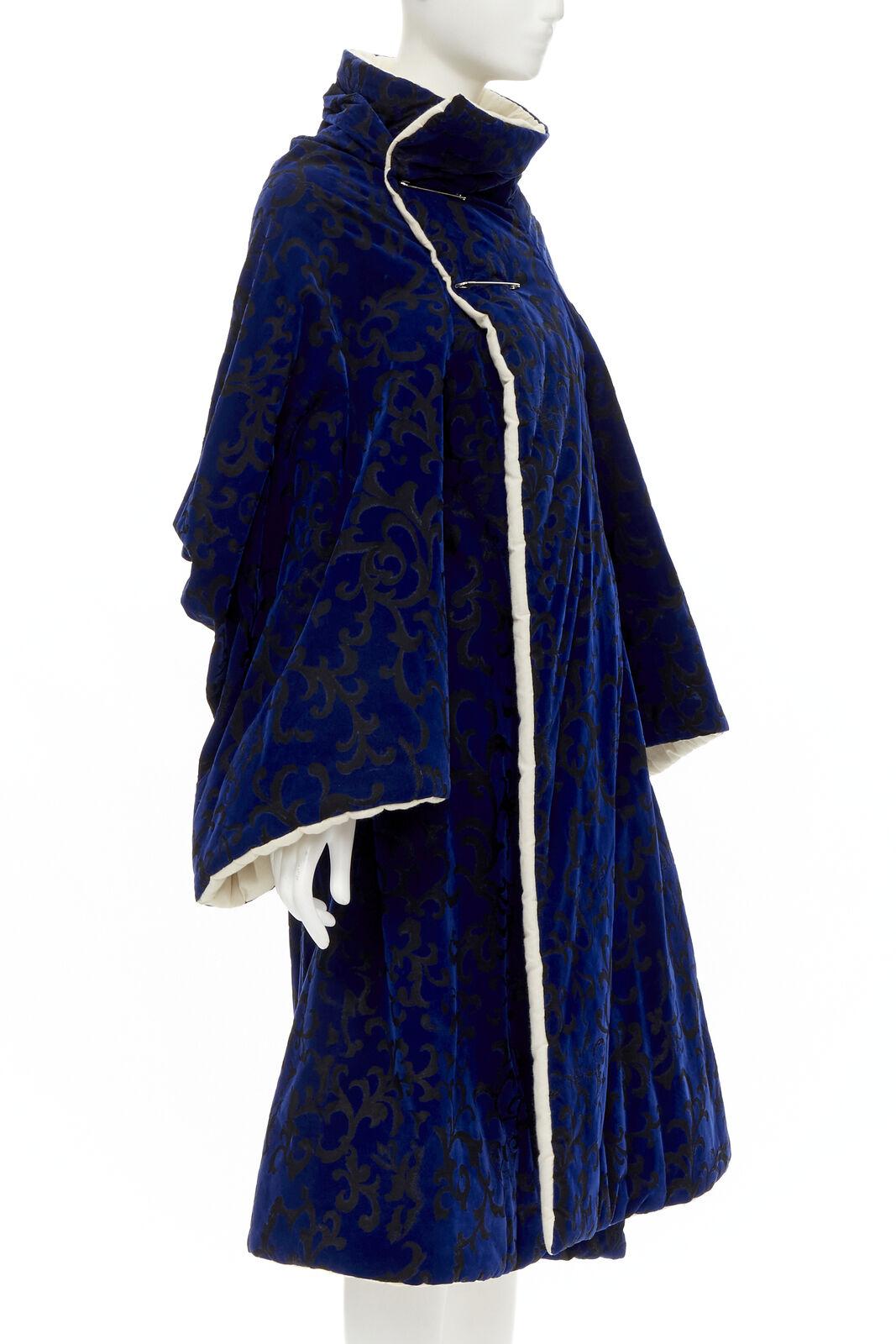 rare COMME DES GARCONS Vintage 1996 Runway blue devore padded morning coat M In Good Condition In Hong Kong, NT