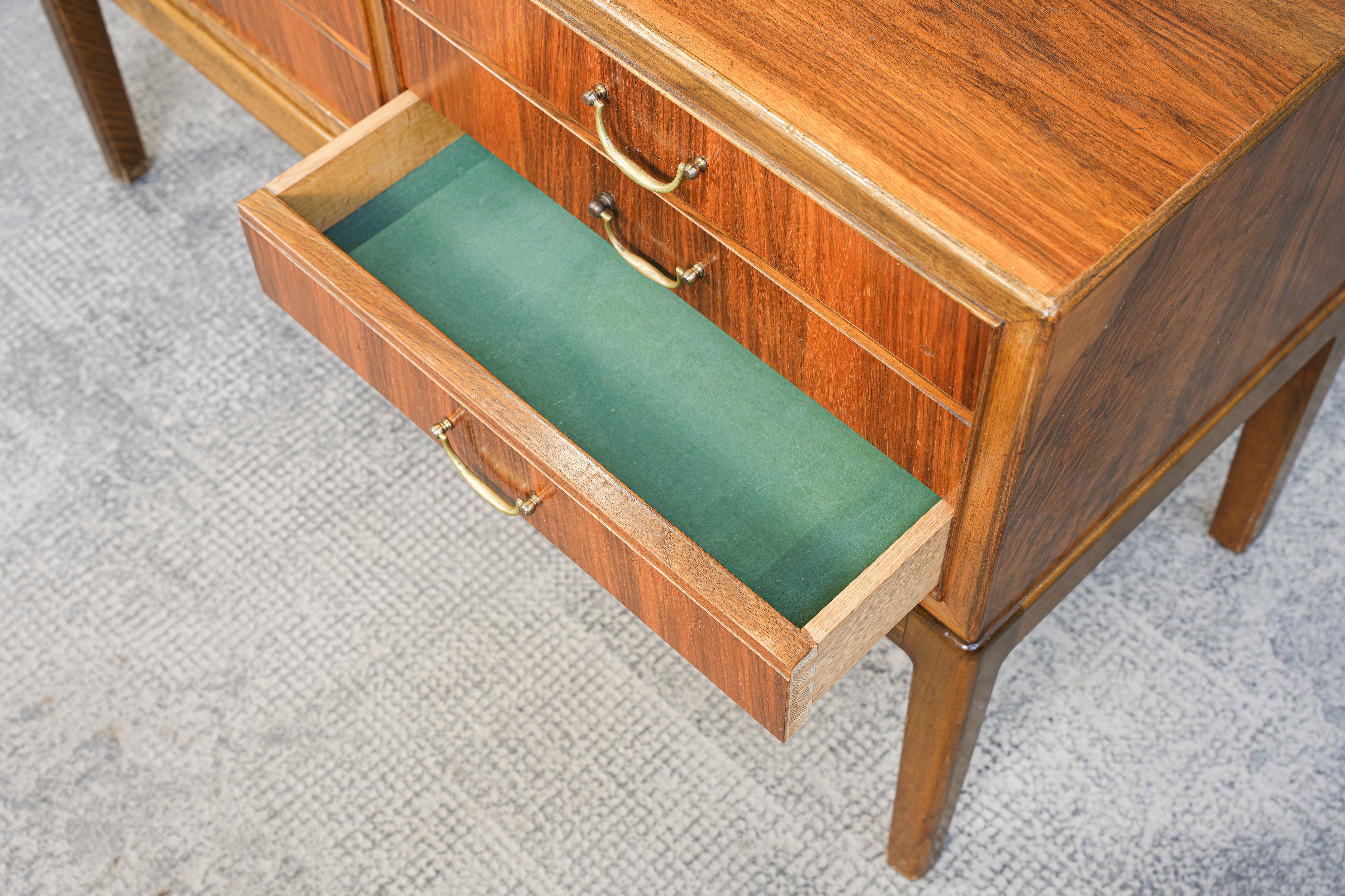 Rare Commode in Walnut by Ole Wanscher Made in Denmark in the 1940s For Sale 3