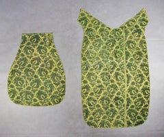 Rare Complete Chasuble in Chiseled Cut Velvet - Italy Late 16th Century