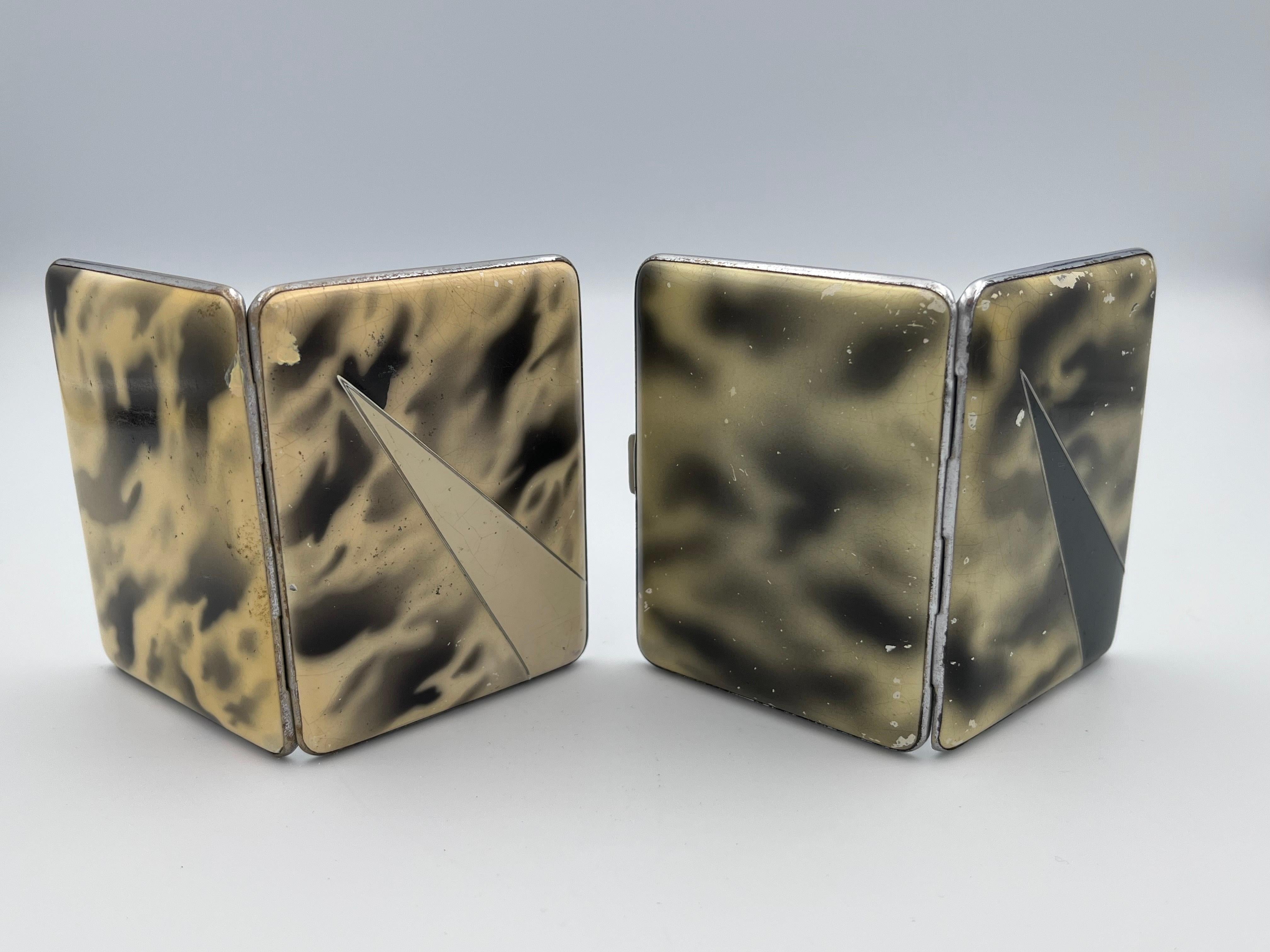 Rare Complimentary Pair of 1920s Art Deco Enamel Evan's Case Co. Cigarette Cases For Sale 3