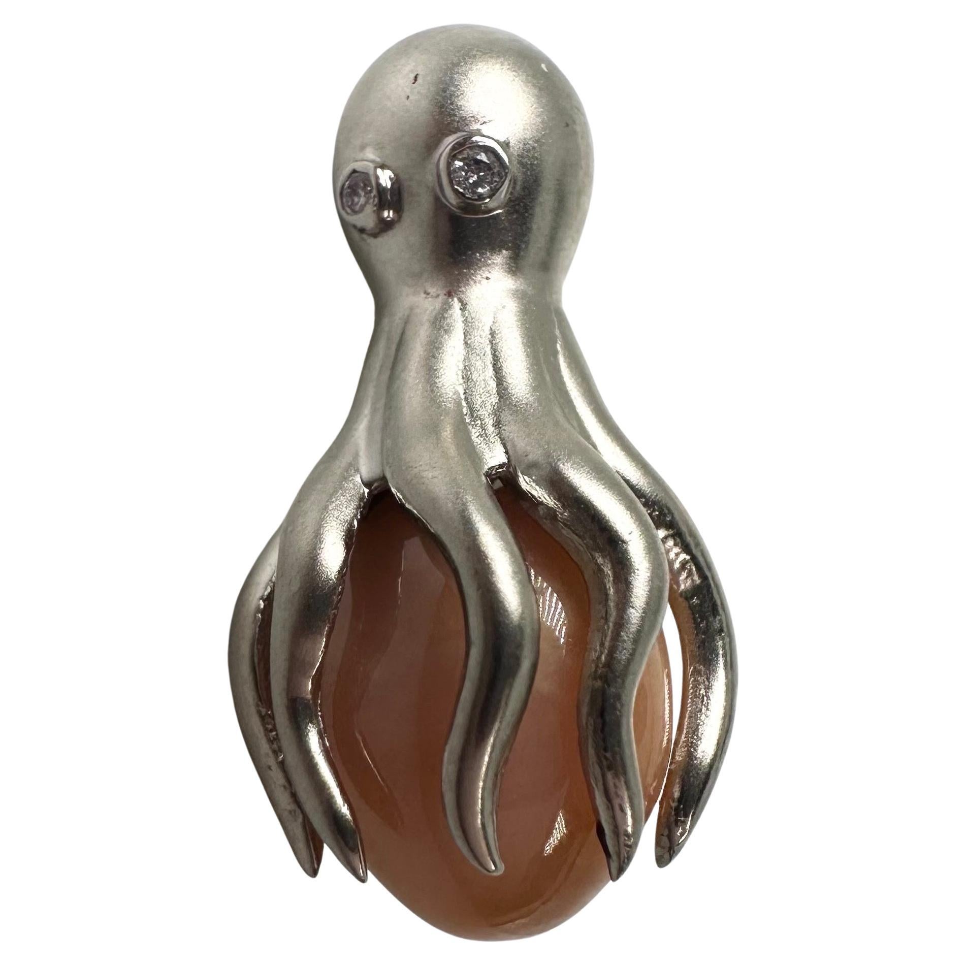 Rare pendentif octope en or 14 carats avec perles de bouleau