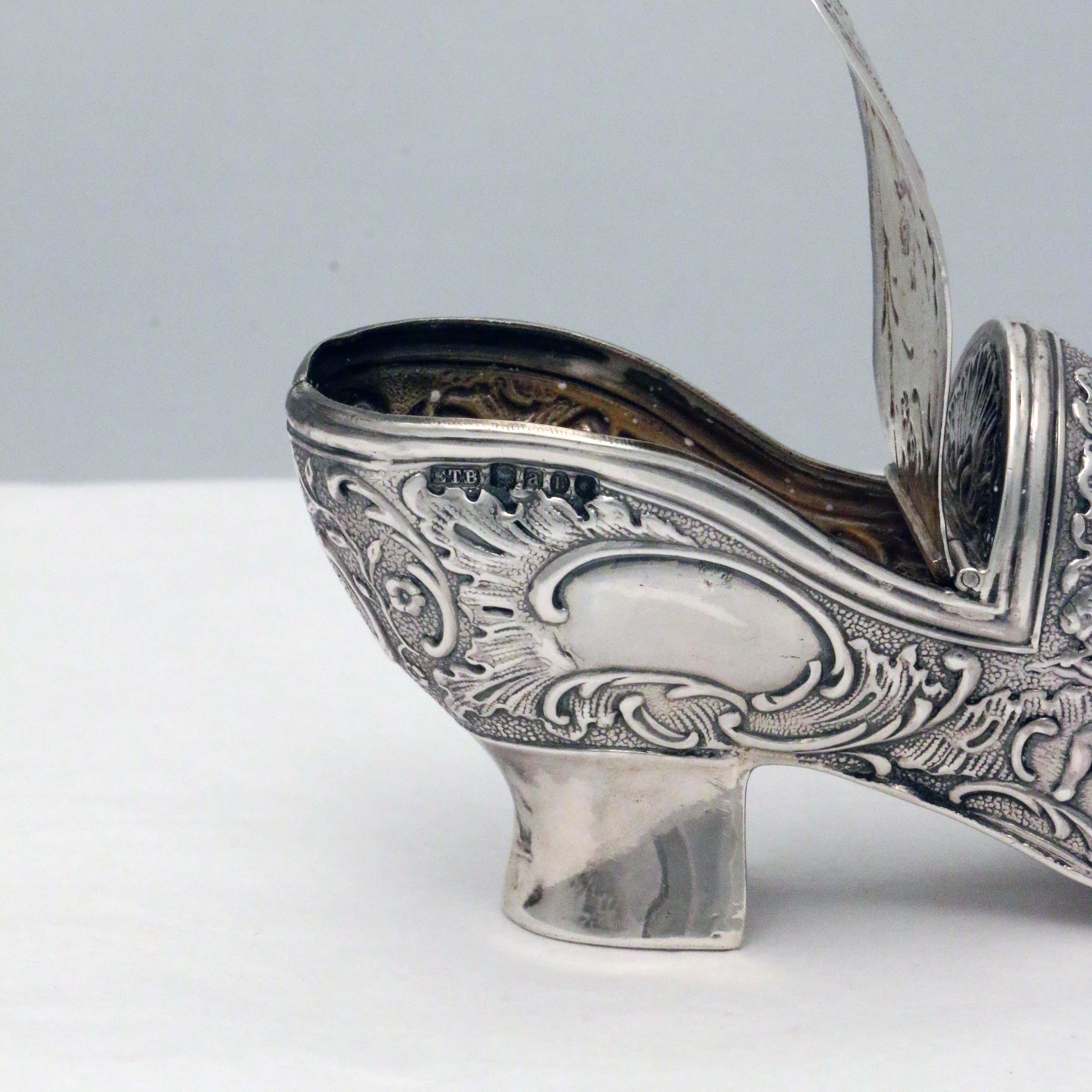 German Continental Sterling Vesta Case Modeled as a Shoe For Sale