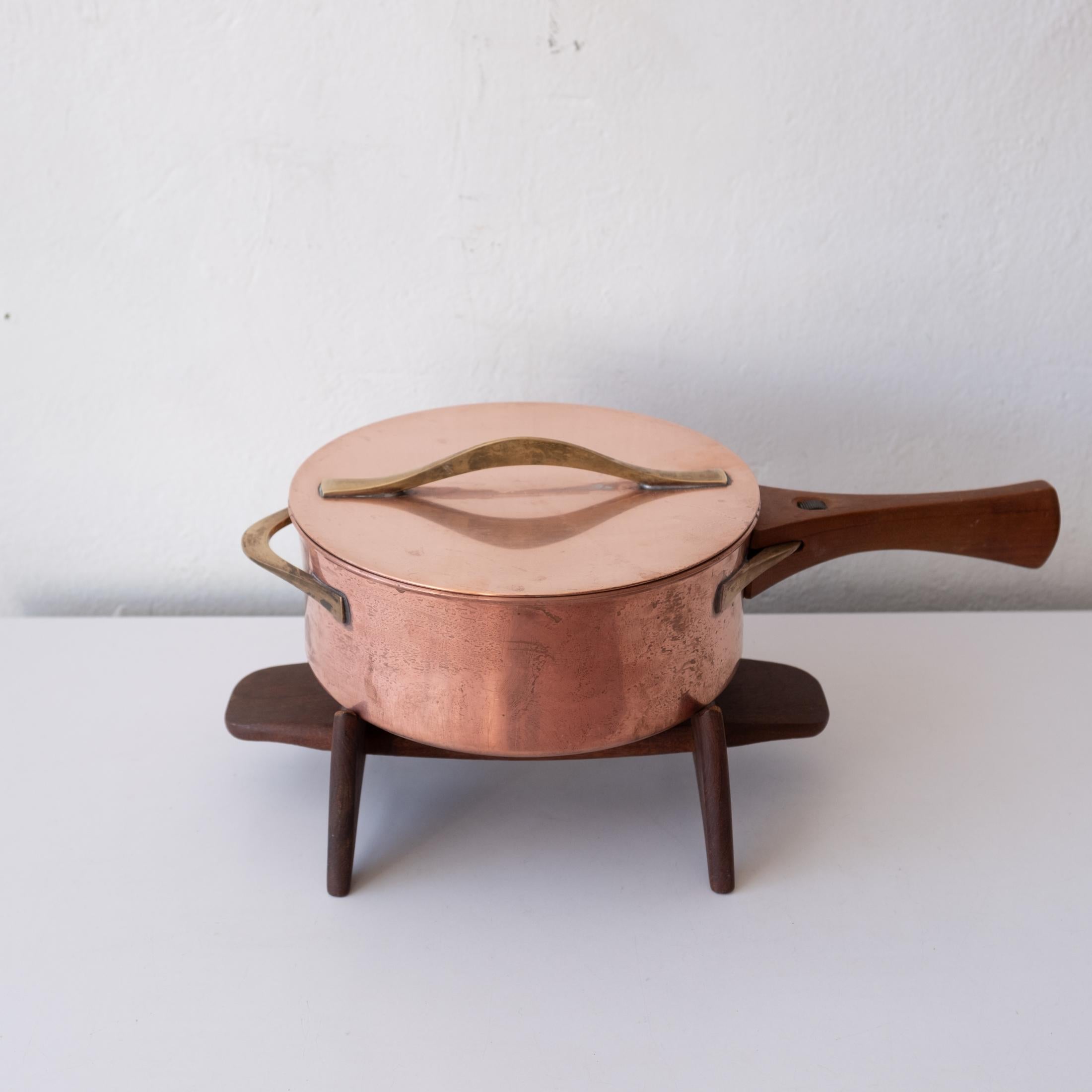 Rare Copper Pan and Stand by Jens Quistgaard for Dansk In Good Condition In San Diego, CA