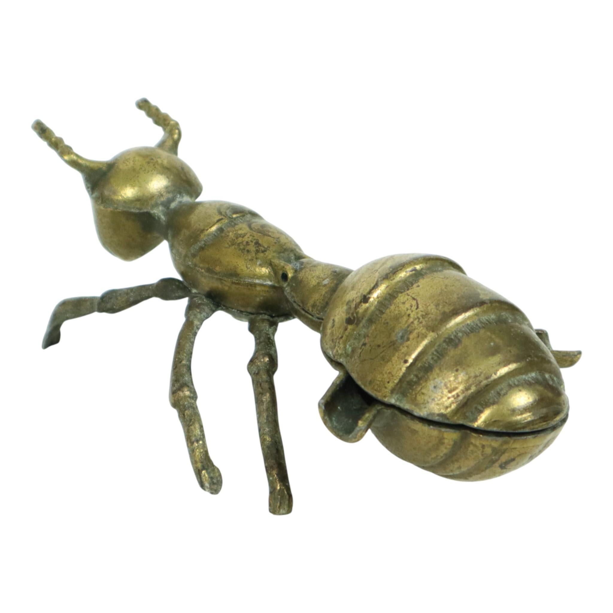 Italiano Rara formica placcata in rame, insetto, portacenere, statuetta 19cm in vendita