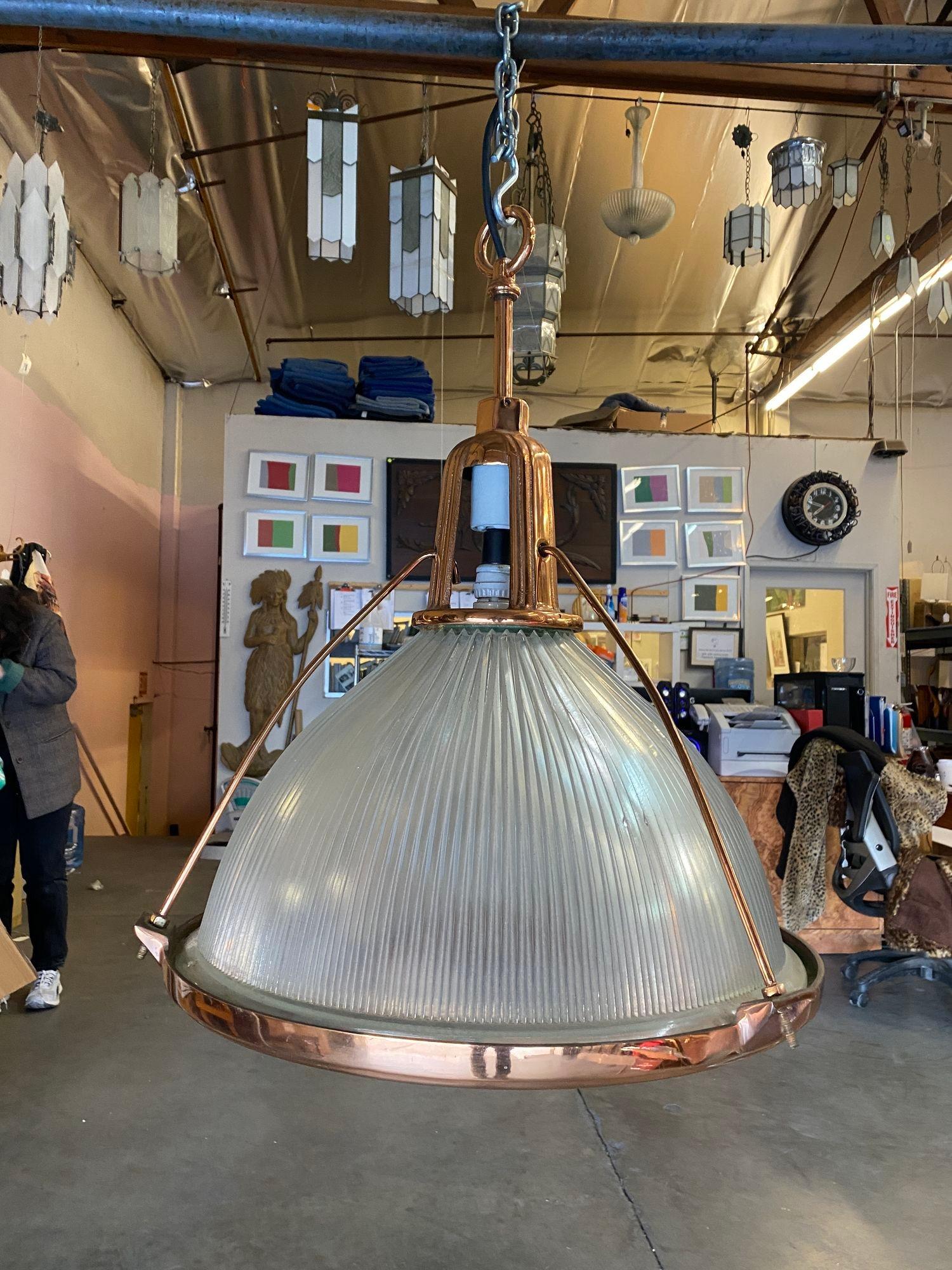 Seltene verkupferte Holophane industrielle hängende Lights, Paar 3