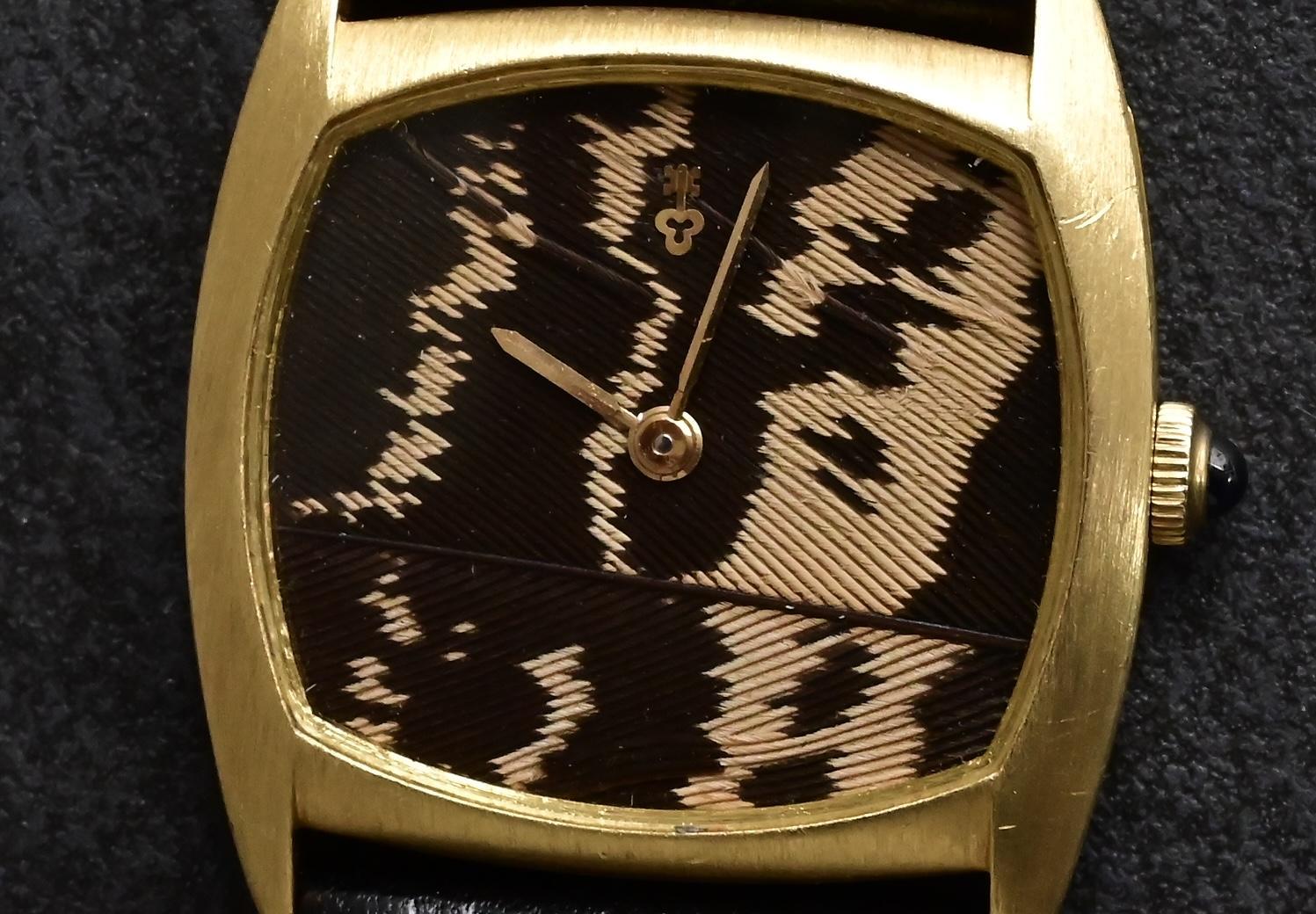 Women's or Men's Rare Corum 18K Yellow Gold Peacock Feather Dial Watch 30x27mm Manual Wind