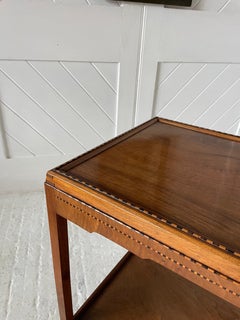 Rare table d'appoint de l'école Cotswold par Edward Barnsley